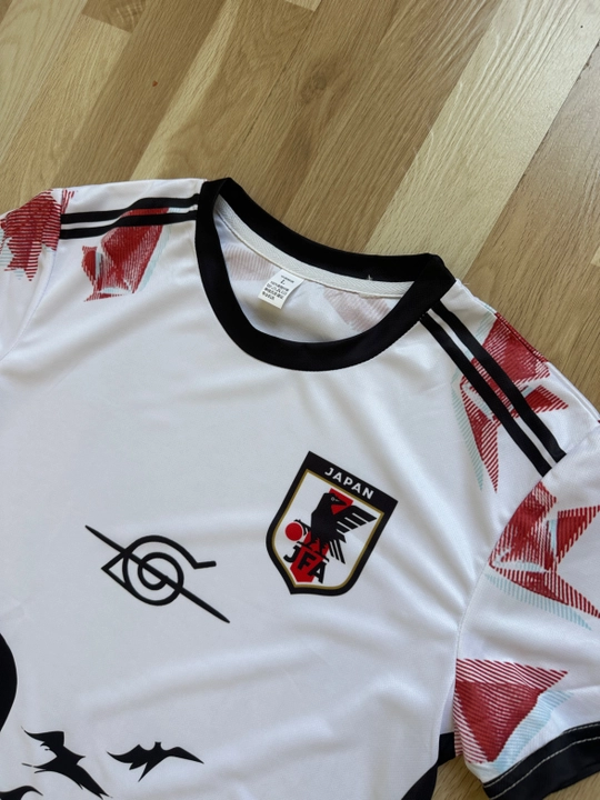 Naruto Itachi Uchiha uslubidagi futbolka, Yaponiya terma jamoasi dizayni