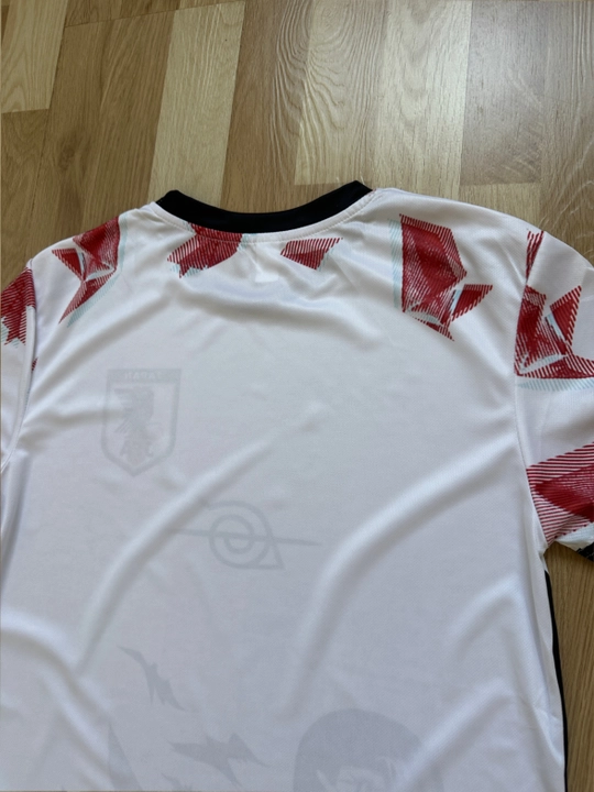 Naruto Itachi Uchiha uslubidagi futbolka, Yaponiya terma jamoasi dizayni