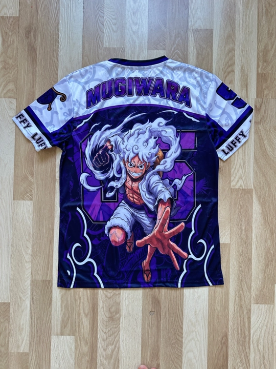 Anime uslubidagi futbolka