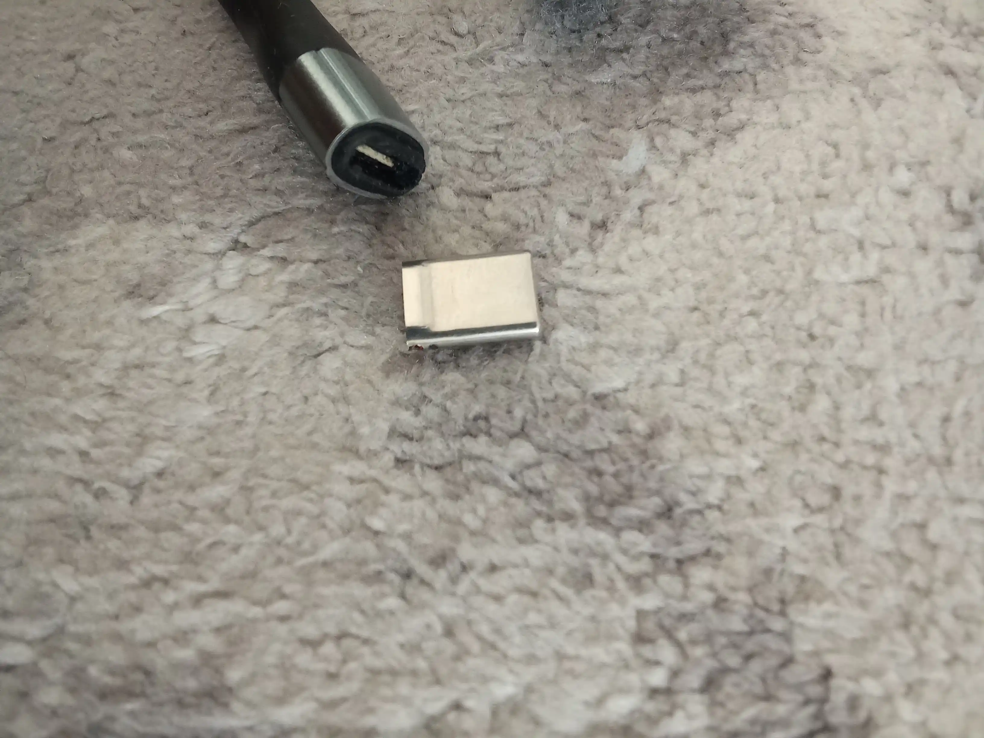 Zaryadlovchi kabeli universal 3 in 1 iPhone, Micro USB, Type-C