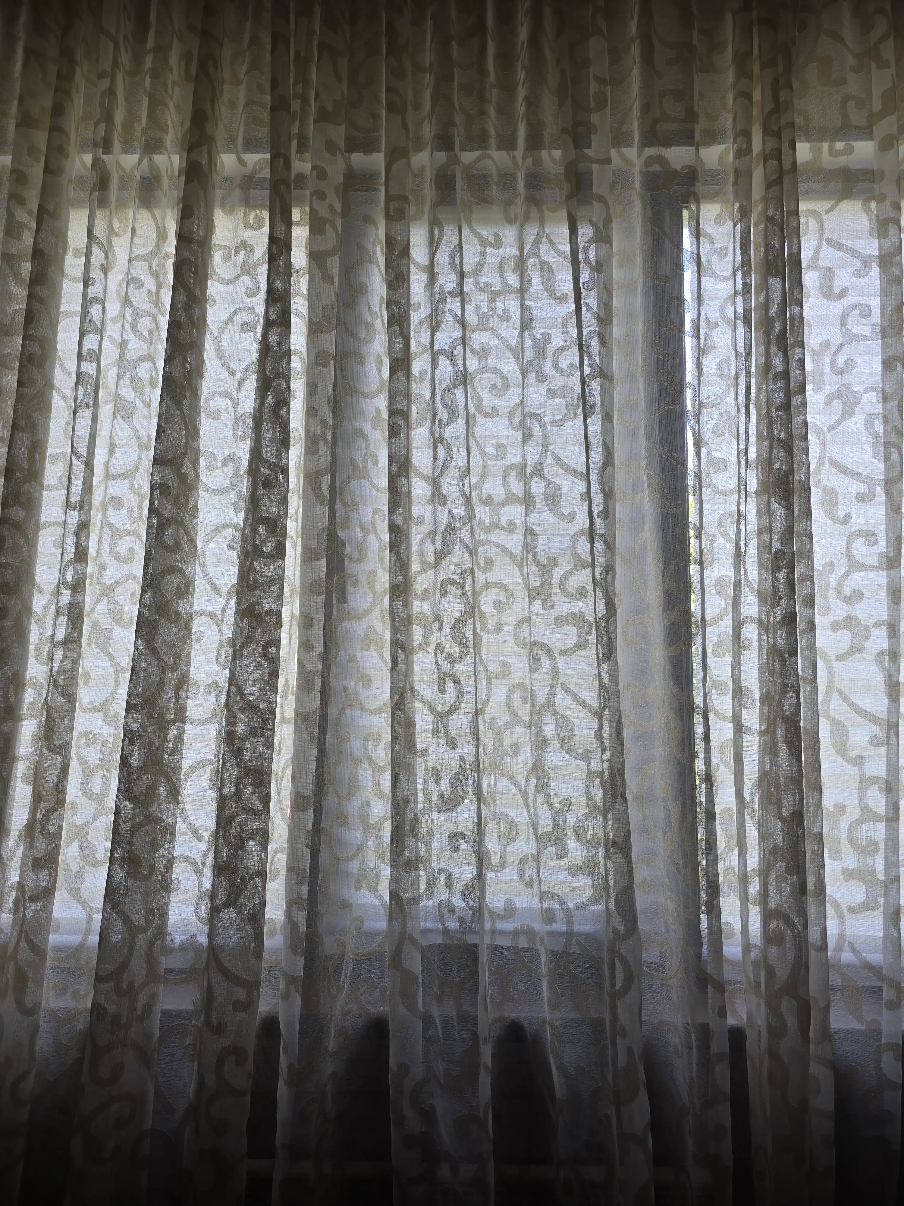 Plise pardalar, matoli, o'z o'zidan yopishuvchi, deraza va balkon uchun, Blackout jalyuzi