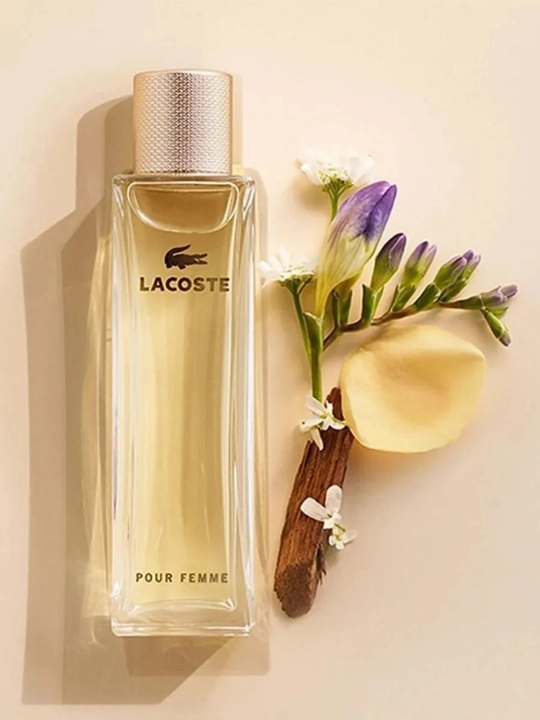 Ayollar atirlari Lacoste Pour Femme, ayollar uchun har qanday mavsumga mos keladigan atir