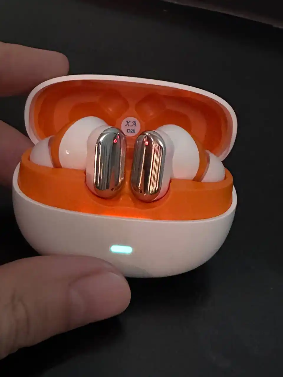 Mikrofon, sensorli boshqaruv va IPX5 himoyasi bilan simsiz Bluetooth 6.0 minigarnituralari
