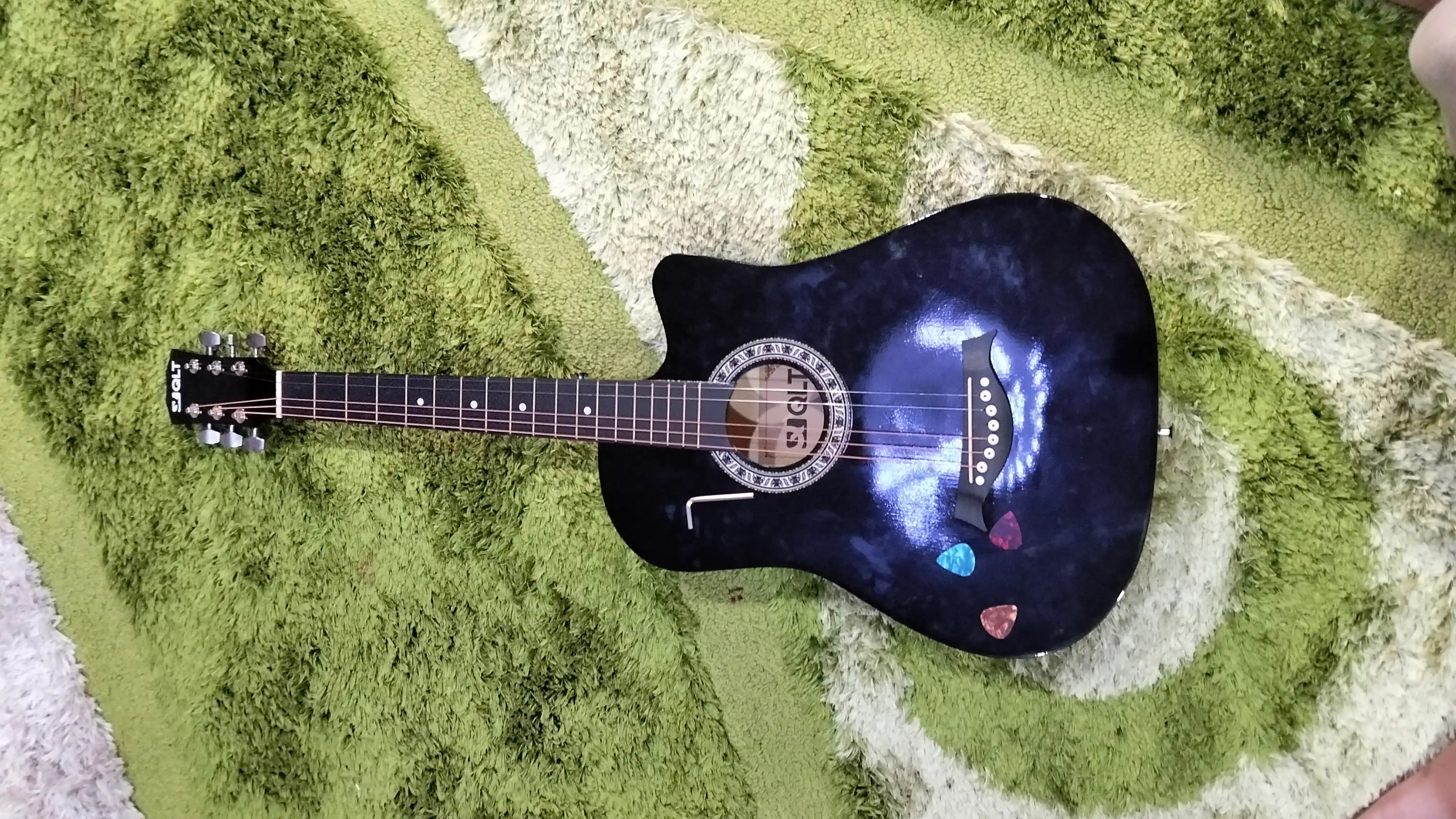 Akustik gitara QLT, 38 dyum