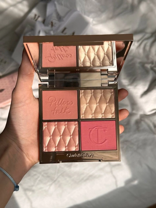 Rumyana va xaylayter yuz uchun paletka Charlotte Tilbury Pillow Talk Face Palette - 