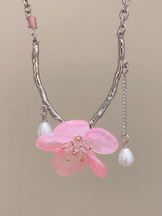 «Sakura» gulli va marjon tomchili nafis choker — fransuz uslubida