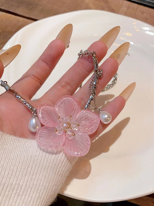 «Sakura» gulli va marjon tomchili nafis choker — fransuz uslubida