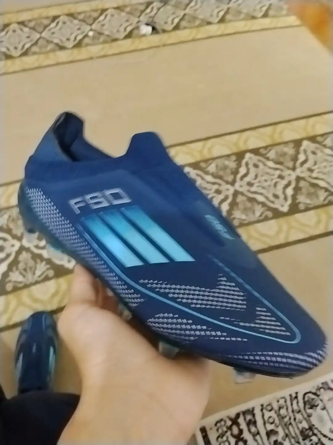 F50 professional butsilar va qirqoyoqlari, bog‘ichsiz + getra va sumka sovg‘asi