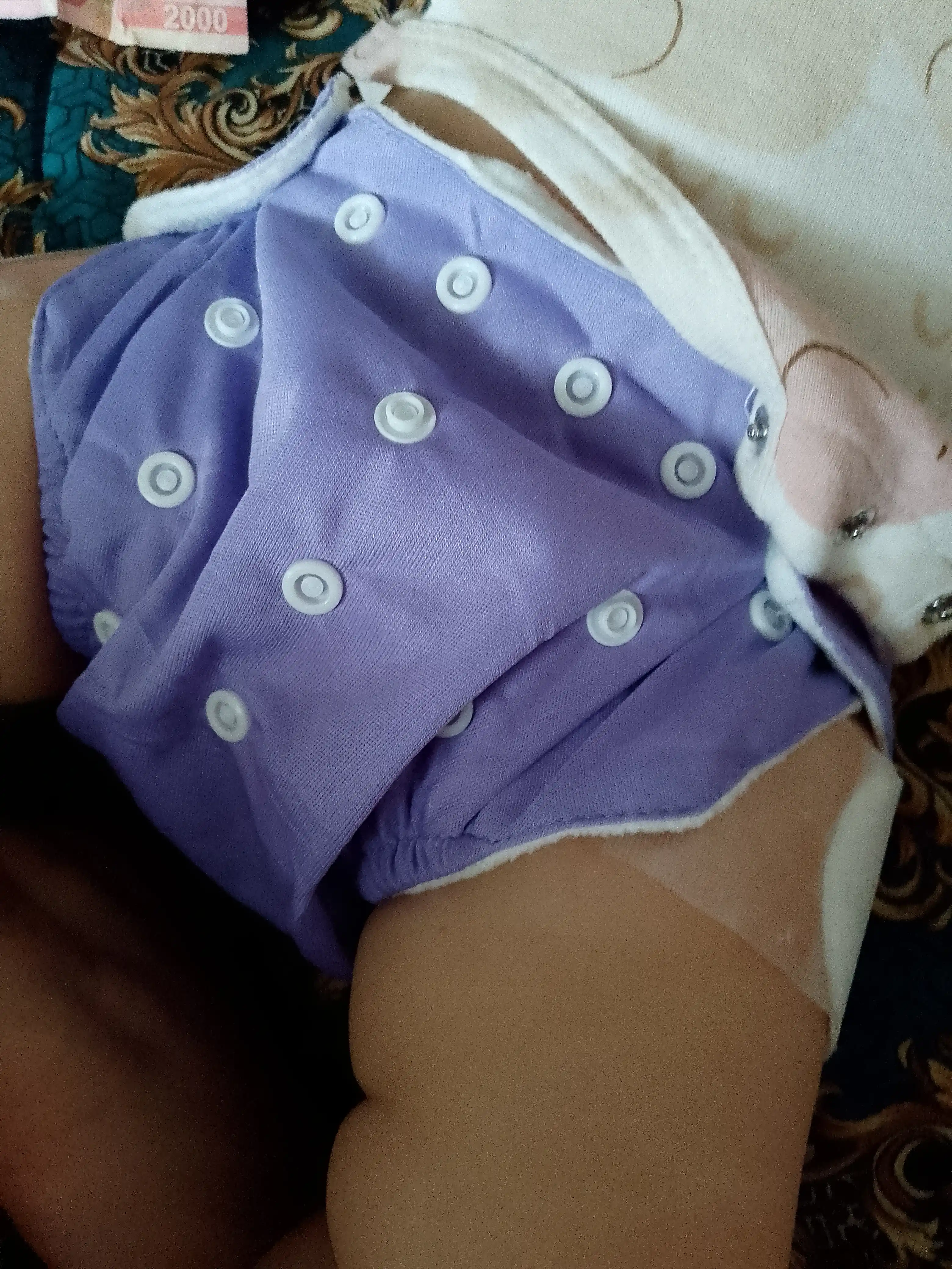 Ko'p martalik trusik tagliklar, pamperslar, qayta yuvib ishlatish mumkin bolgan