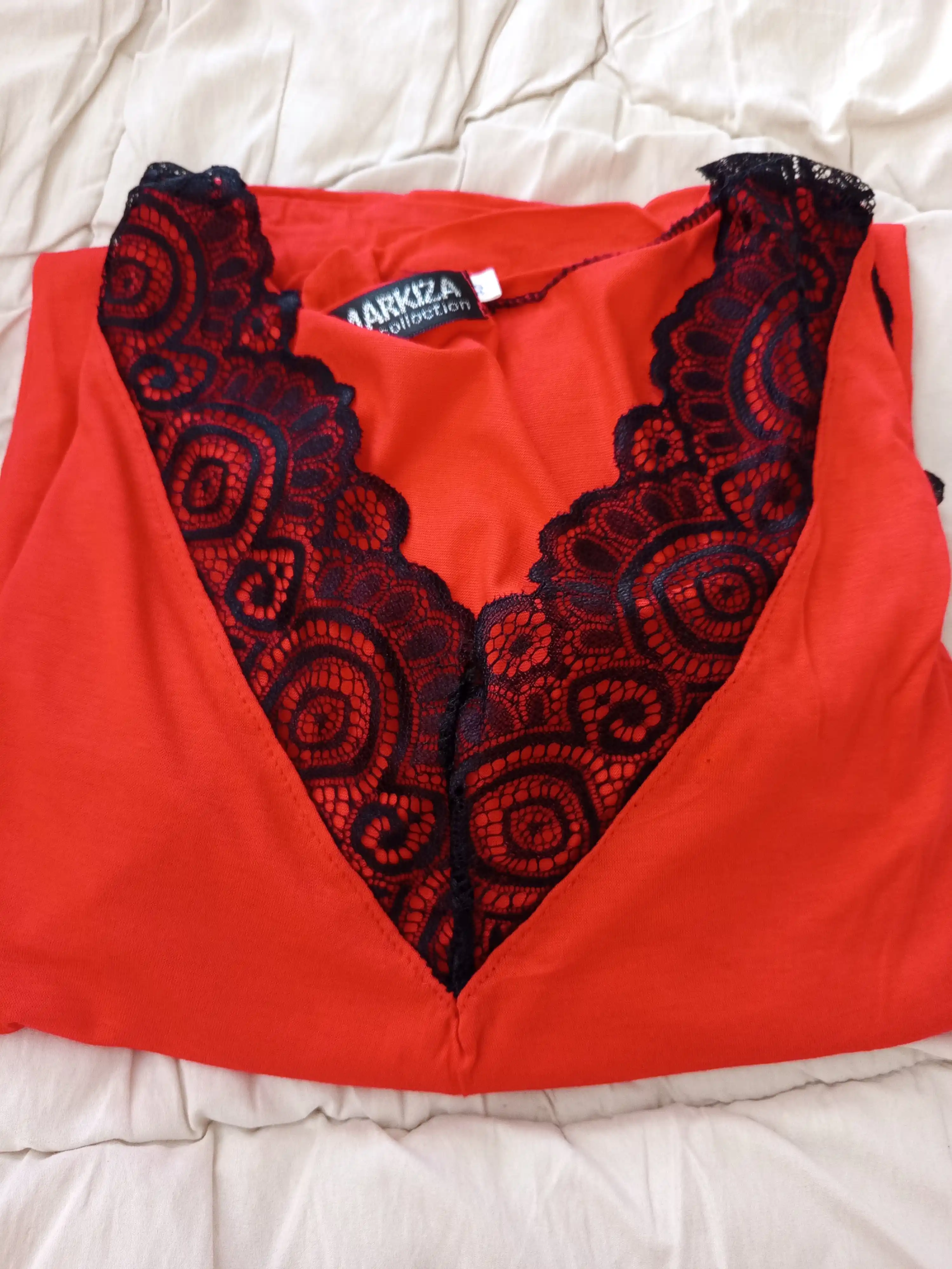 Katta o‘lchamli, to‘rli shortili pijama