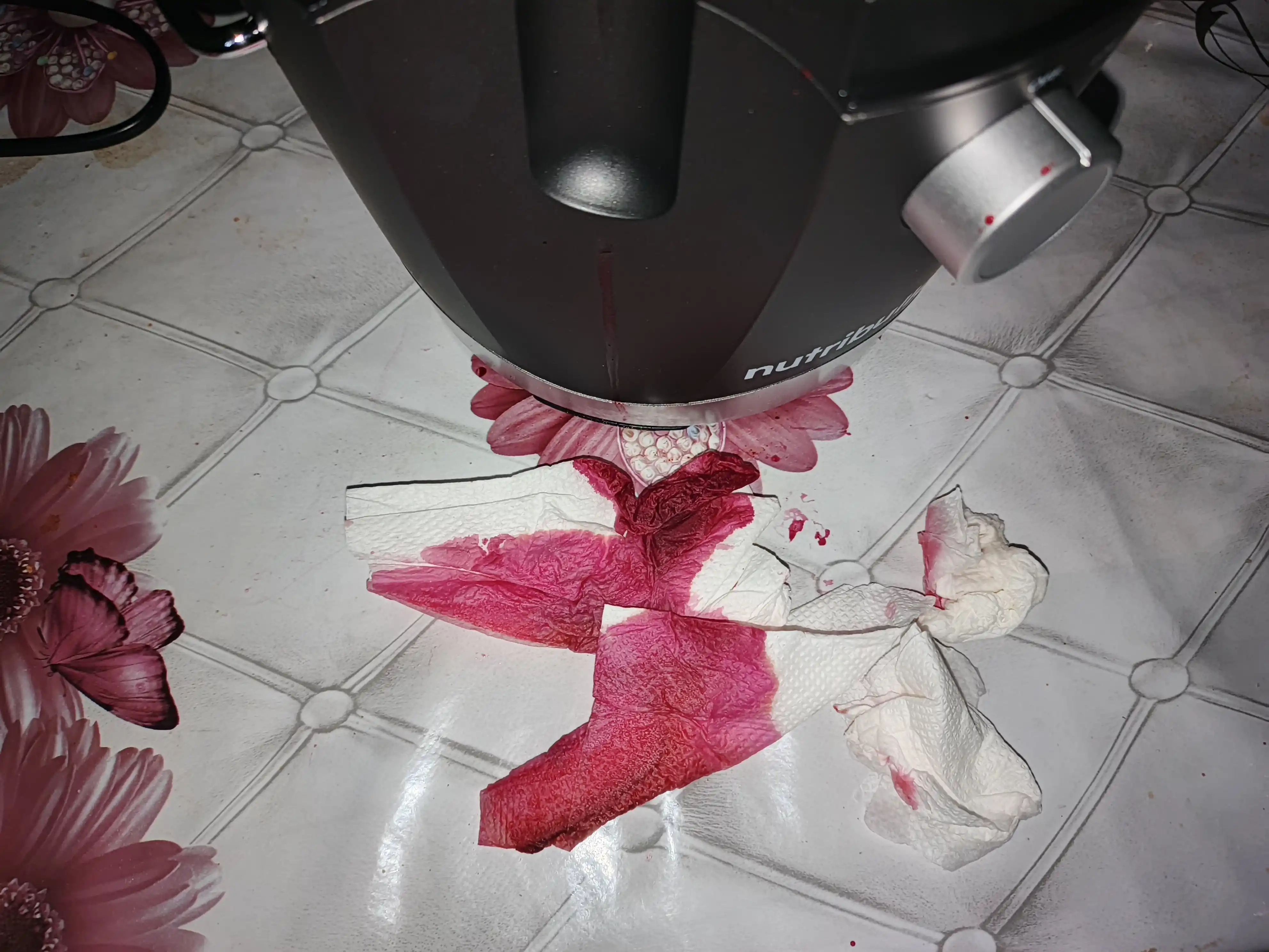 Nutribullet NBJ100G sharbat chiqargichi, 800 Vt, 2 tezlik, 1,5 l