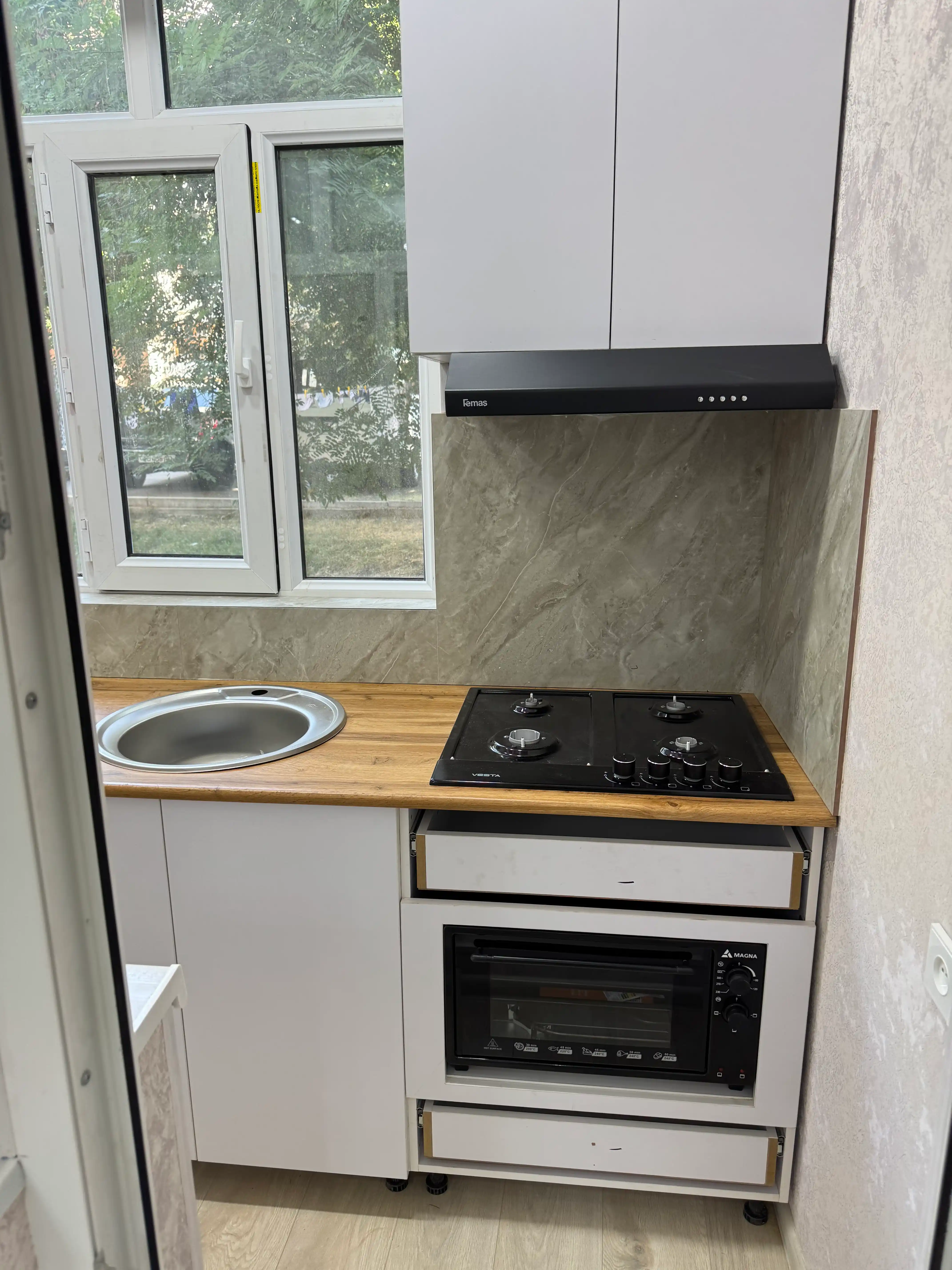 Мини печь Magna MF3215B-03BL/1, объем 32 л, мощность 1500 Вт