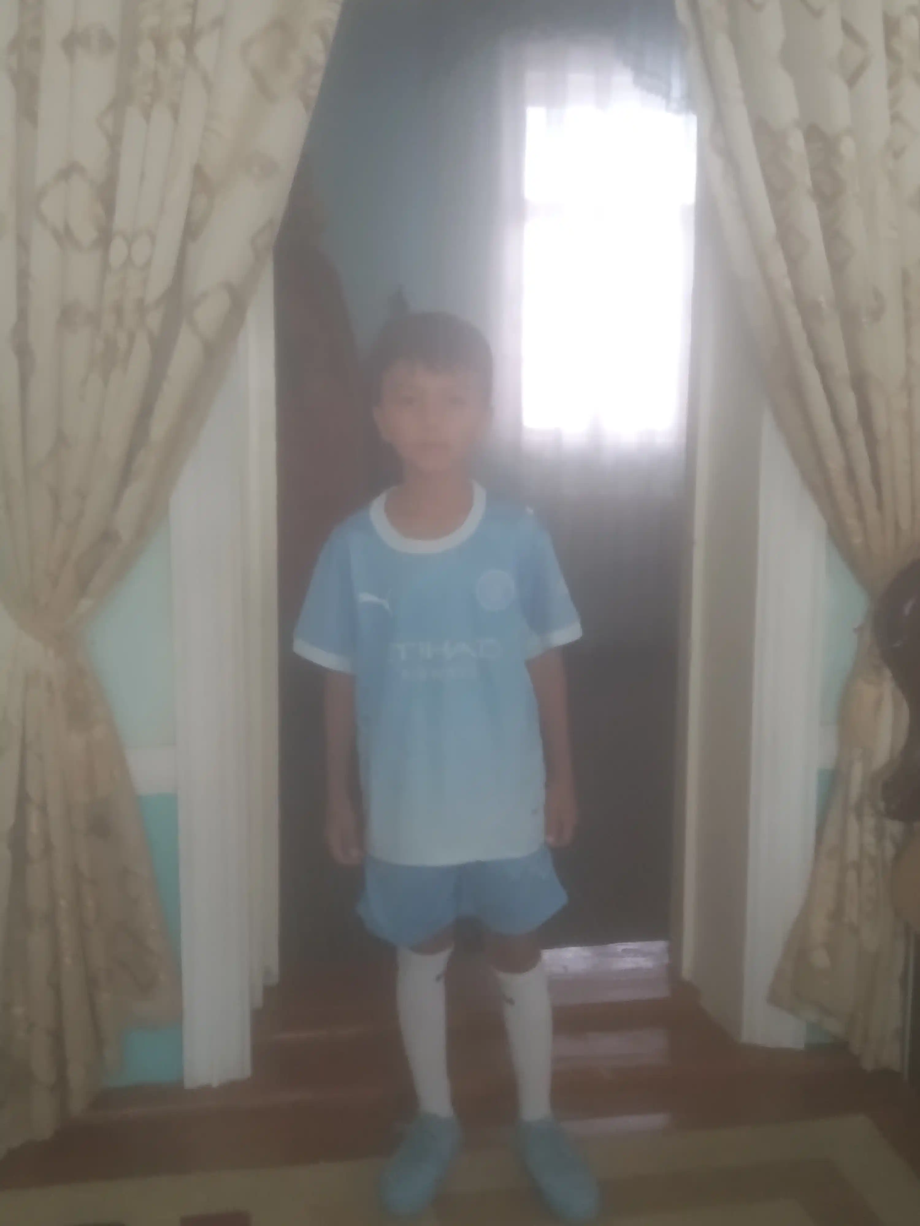 Futbol formalari bolalar va o'smirlar uchun, terma jamoalar va mashxur futbol klublar