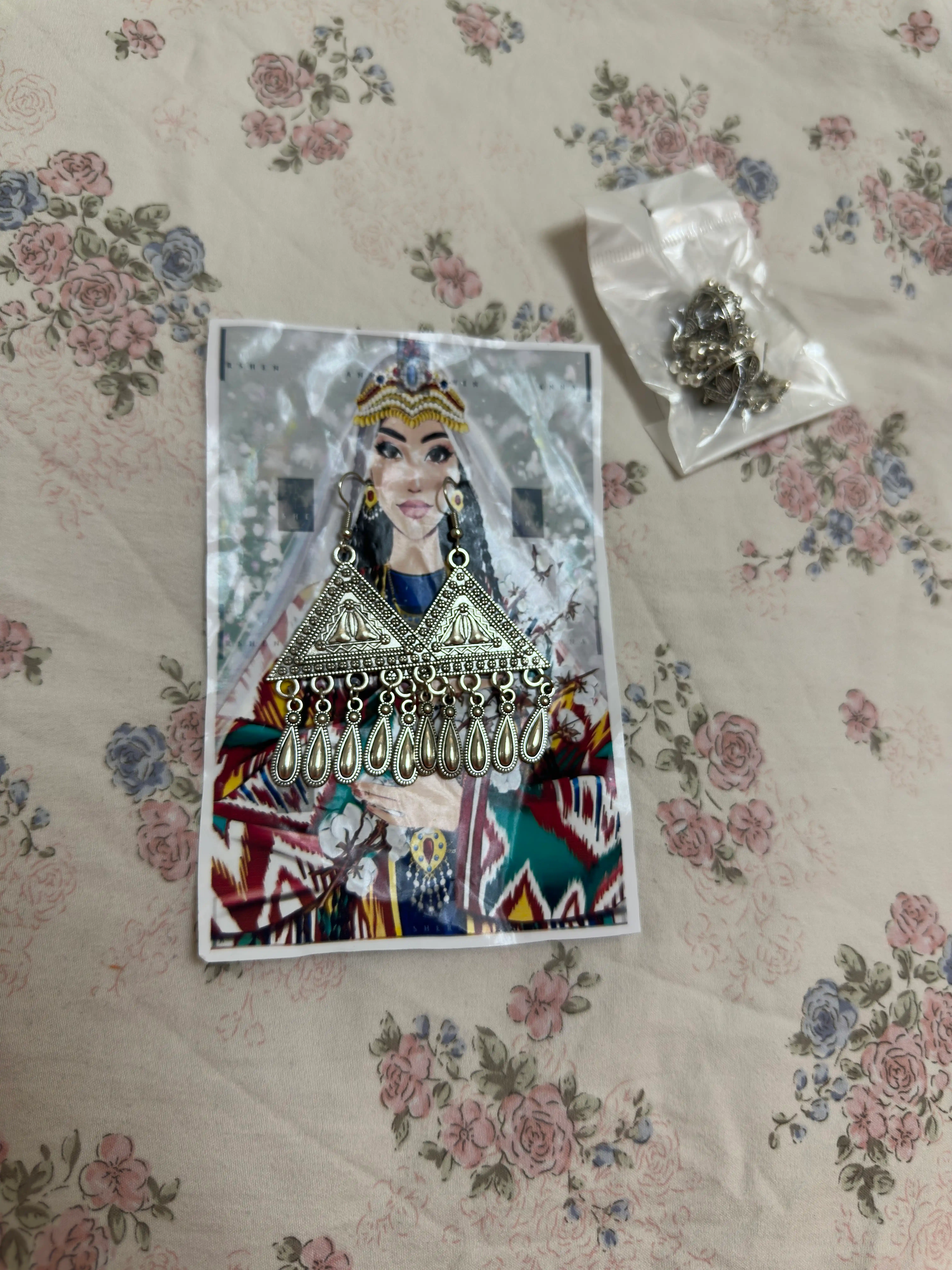 Национальные украшения, серьги