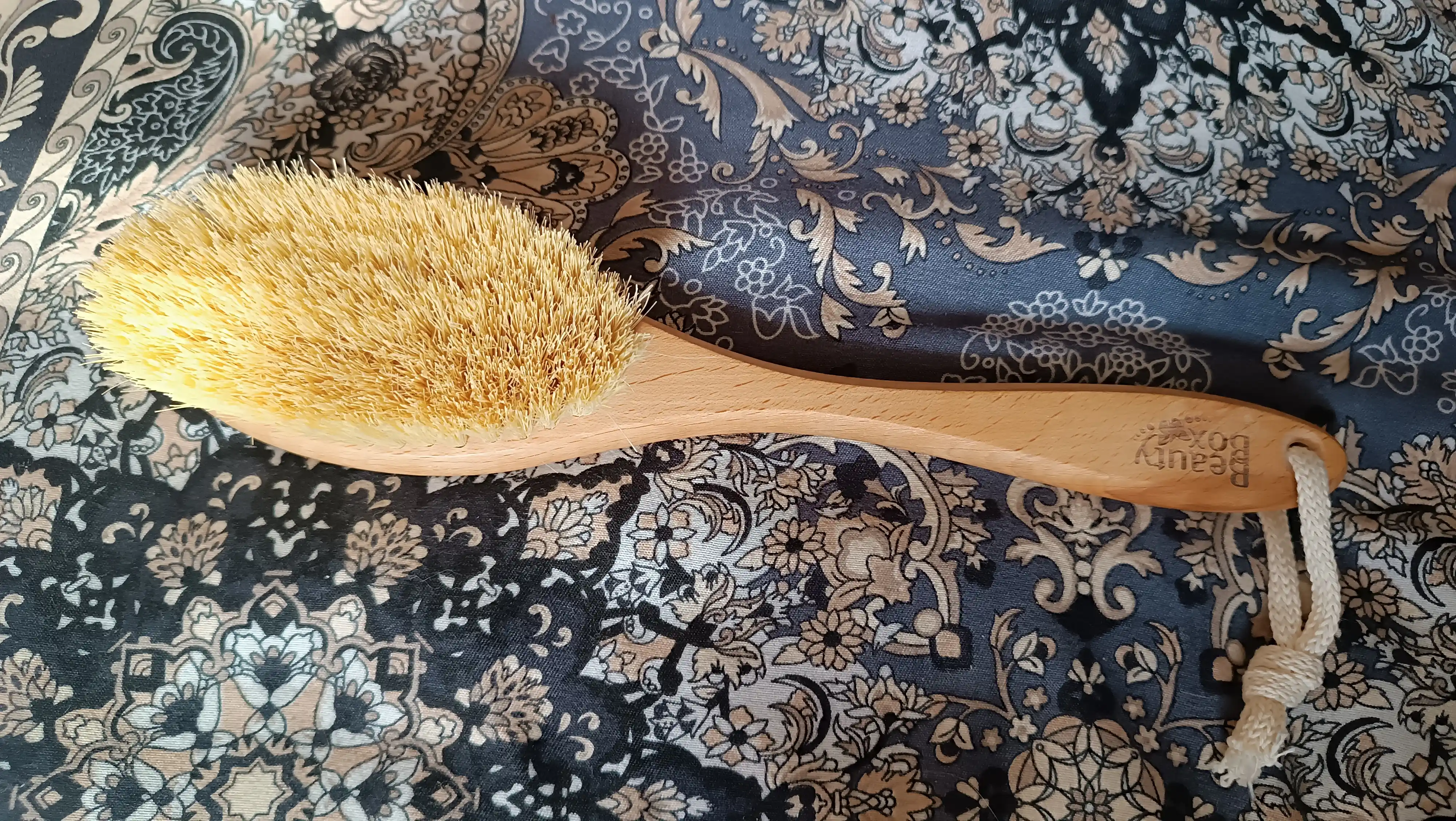 Tanani quruq massaj uchun cho‘tka, sellyulozga qarshi, tabiiy, kaktus tukli, BeautyBox