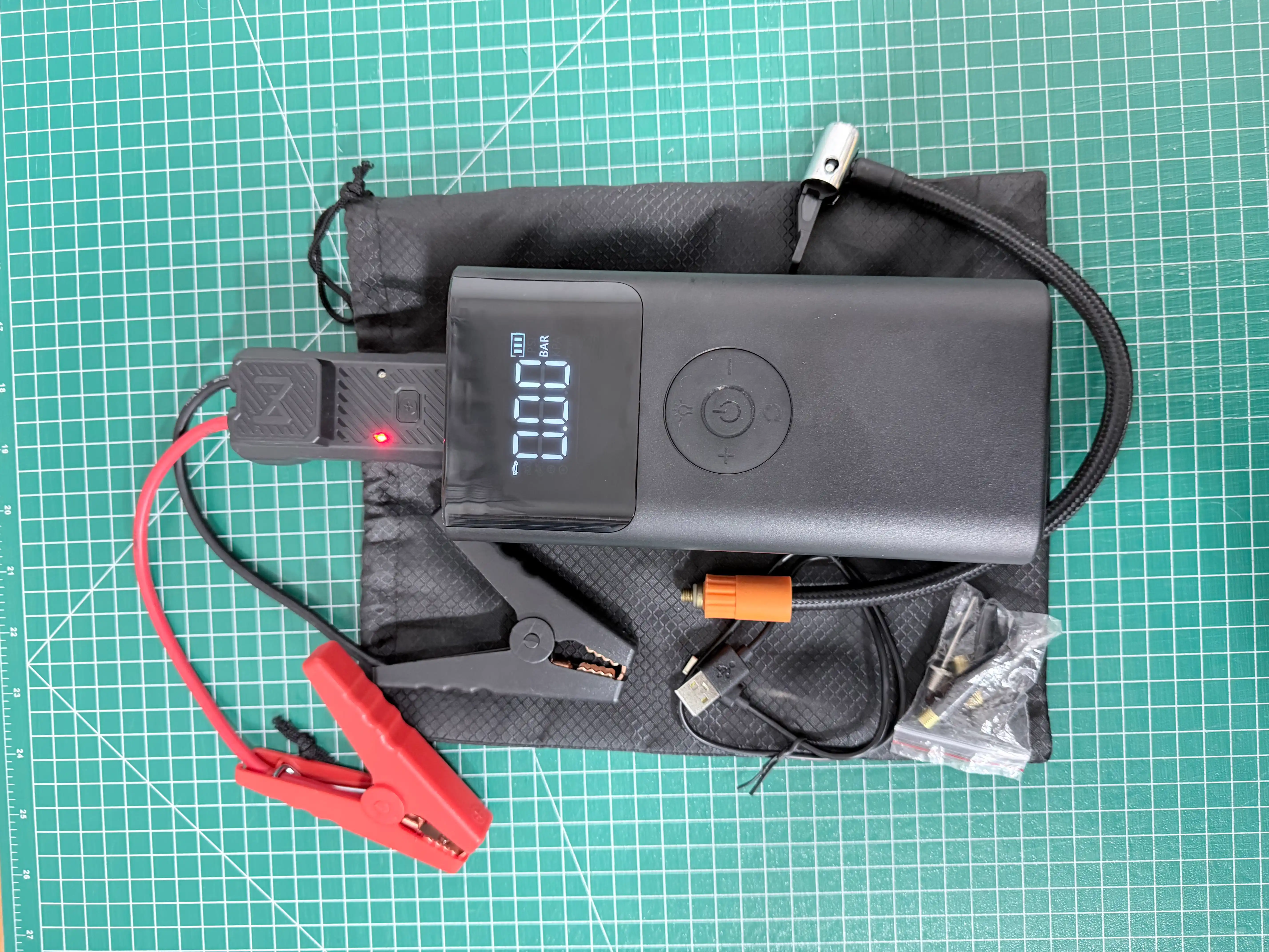 Пусковое устройство, прикуриватель, Powerbank авто Starter, компрессор, зарядка, фонарик