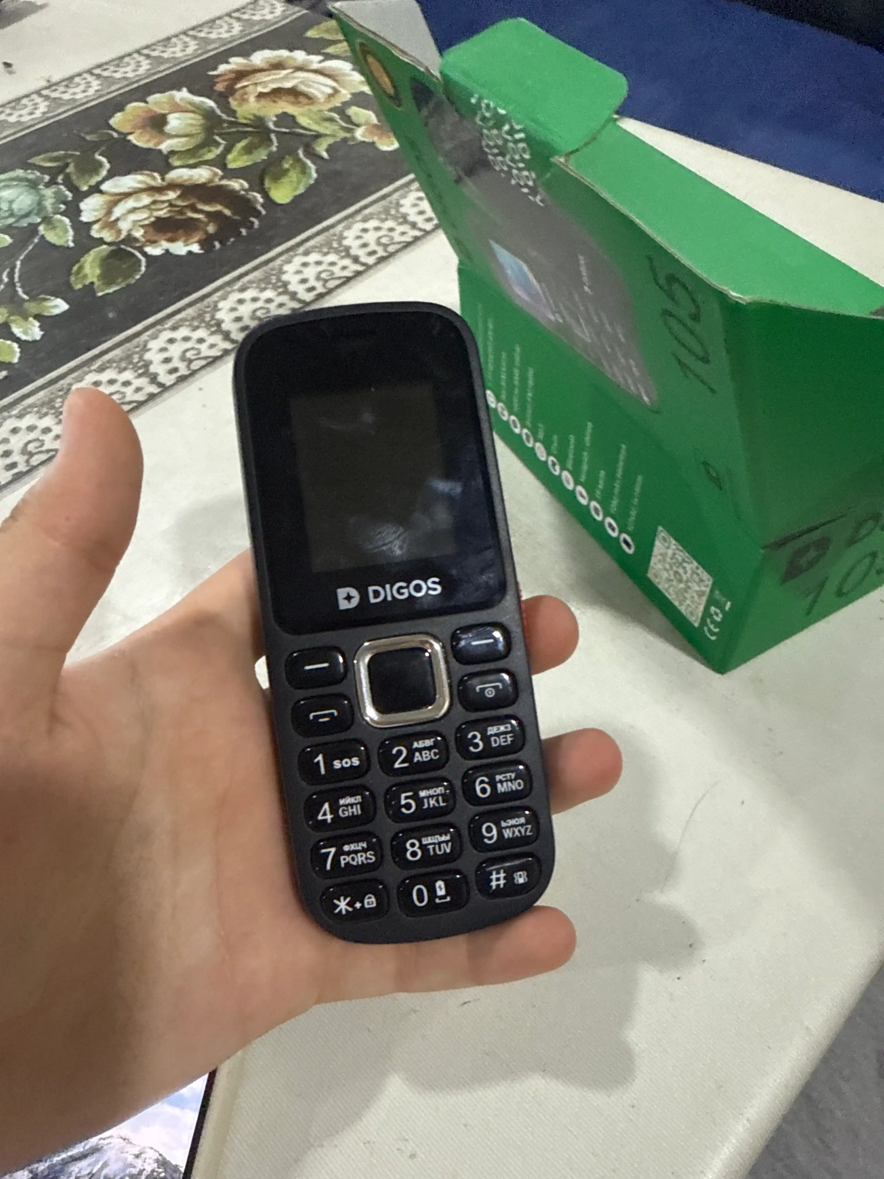 Mobil telefon Digos 105, 2 sim karta Imei dan otgan. zarydakasi bor. Batarey 1000mAs