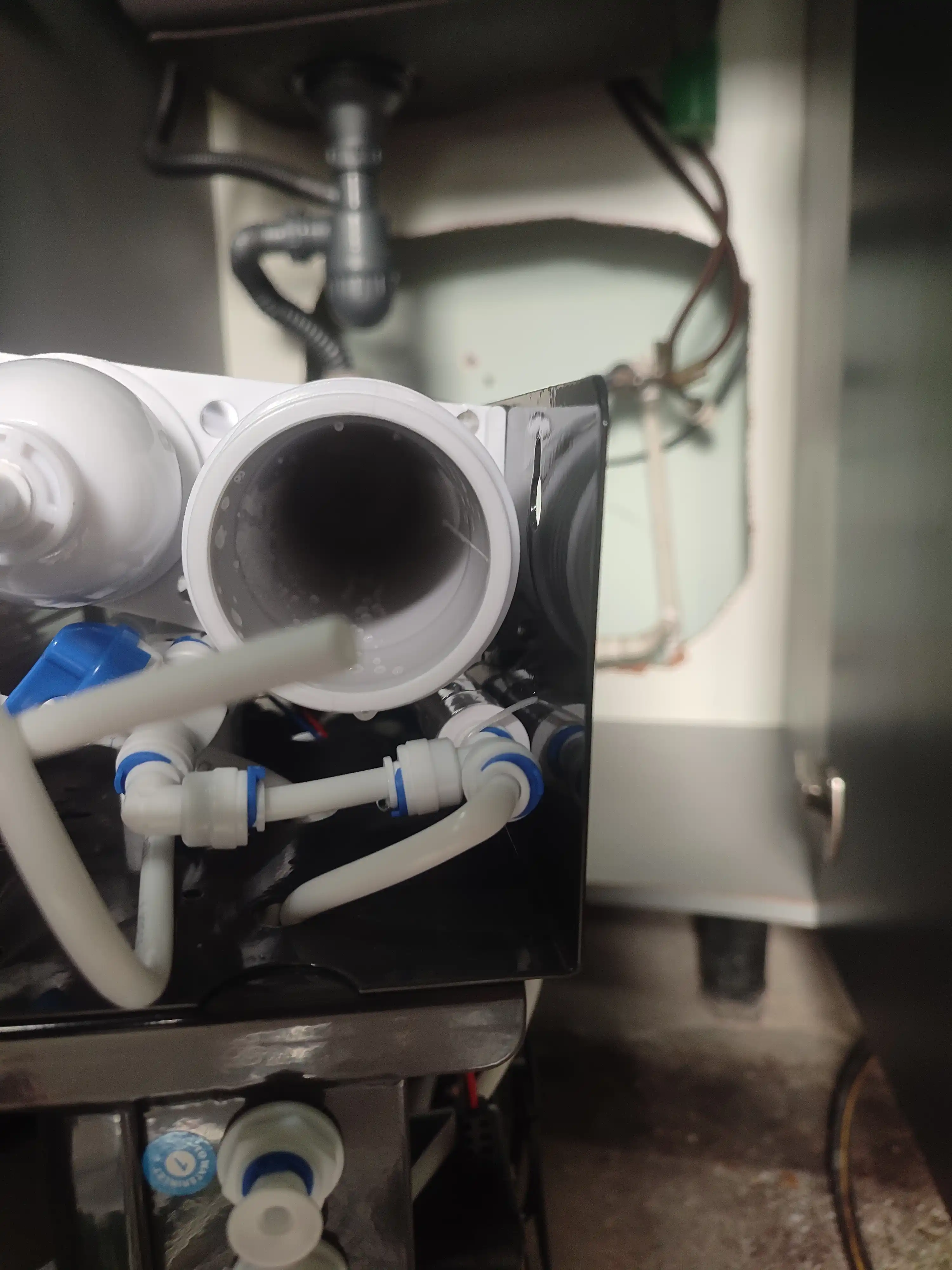 Nero RO 7-Pro mineralizator va 7 bosqichli tozalash tizimiga ega teskari osmos filtri