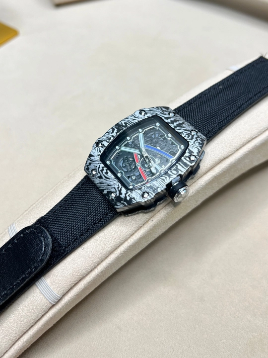 Richard mille Erkaklar qo'l soati,universal soat,turli rang va turlari mavjud