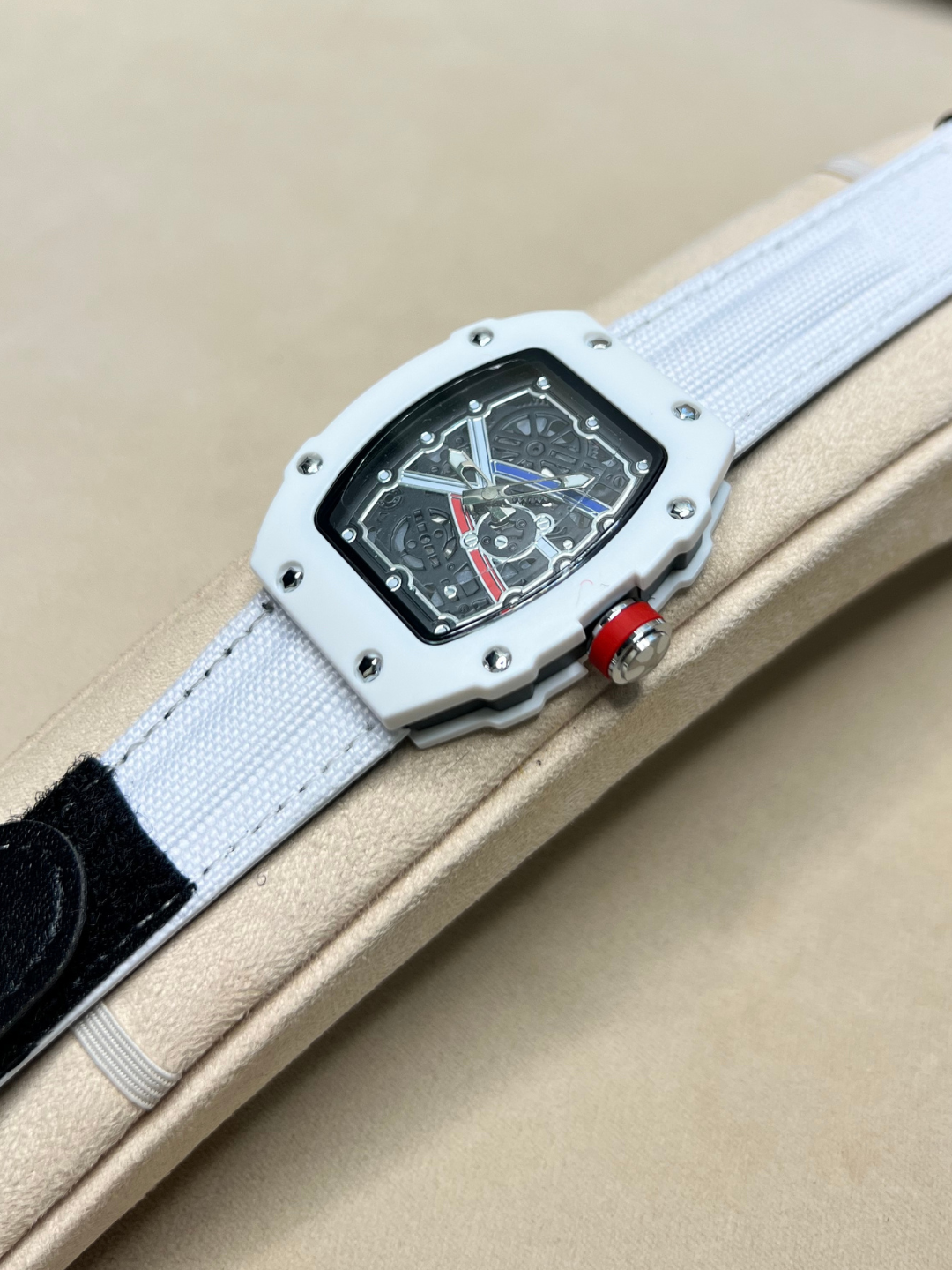 Richard mille Erkaklar qo'l soati,universal soat,turli rang va turlari mavjud
