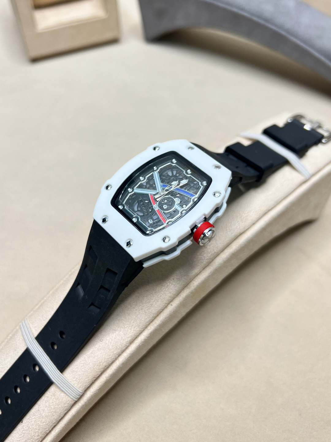 Richard mille Erkaklar qo'l soati,universal soat,turli rang va turlari mavjud