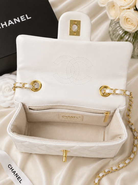 Chanel uslubidagi ayollar yelka sumkasi, zanjirli qavilgan model