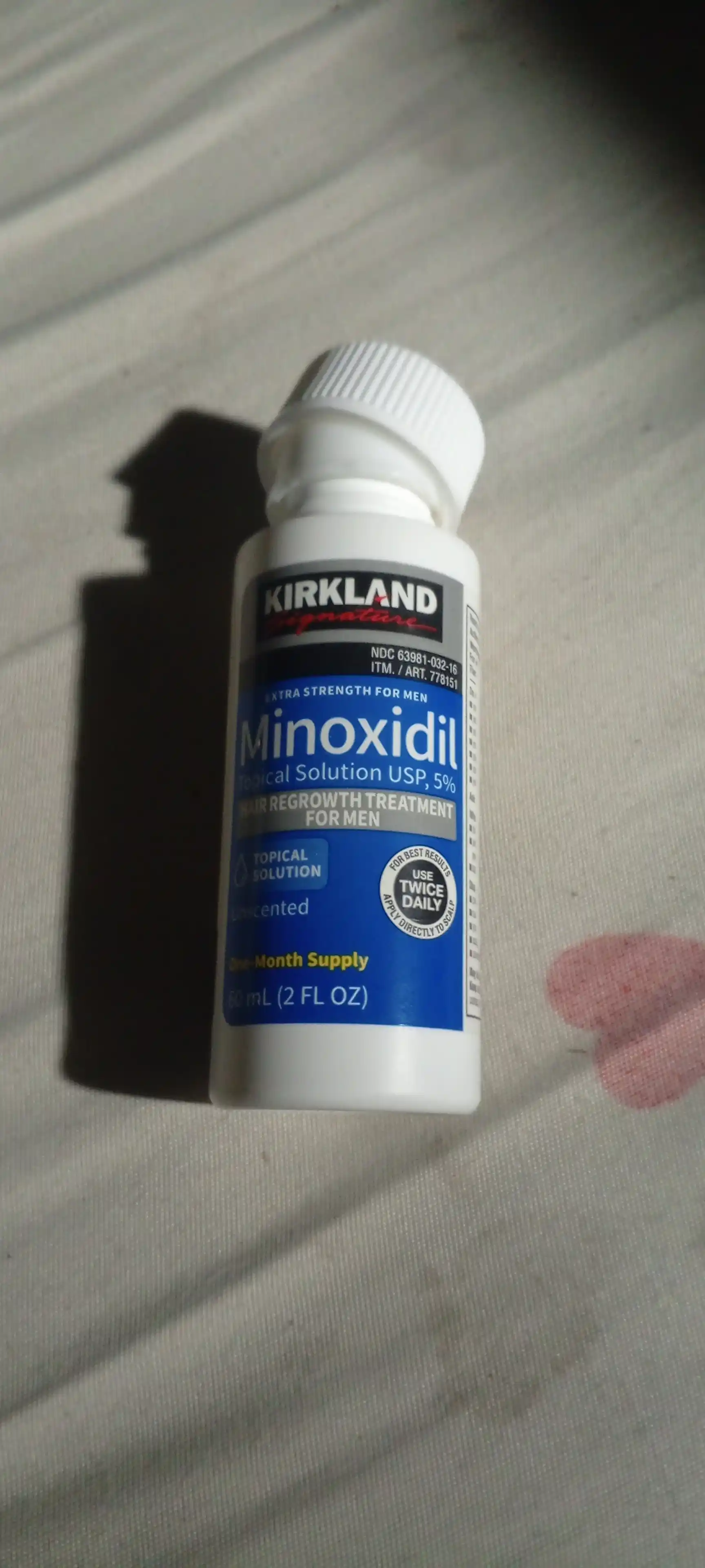 Soch va soqol o'stirish uchun minoksidil Kirkland Minoxidil 5%, 60 ml