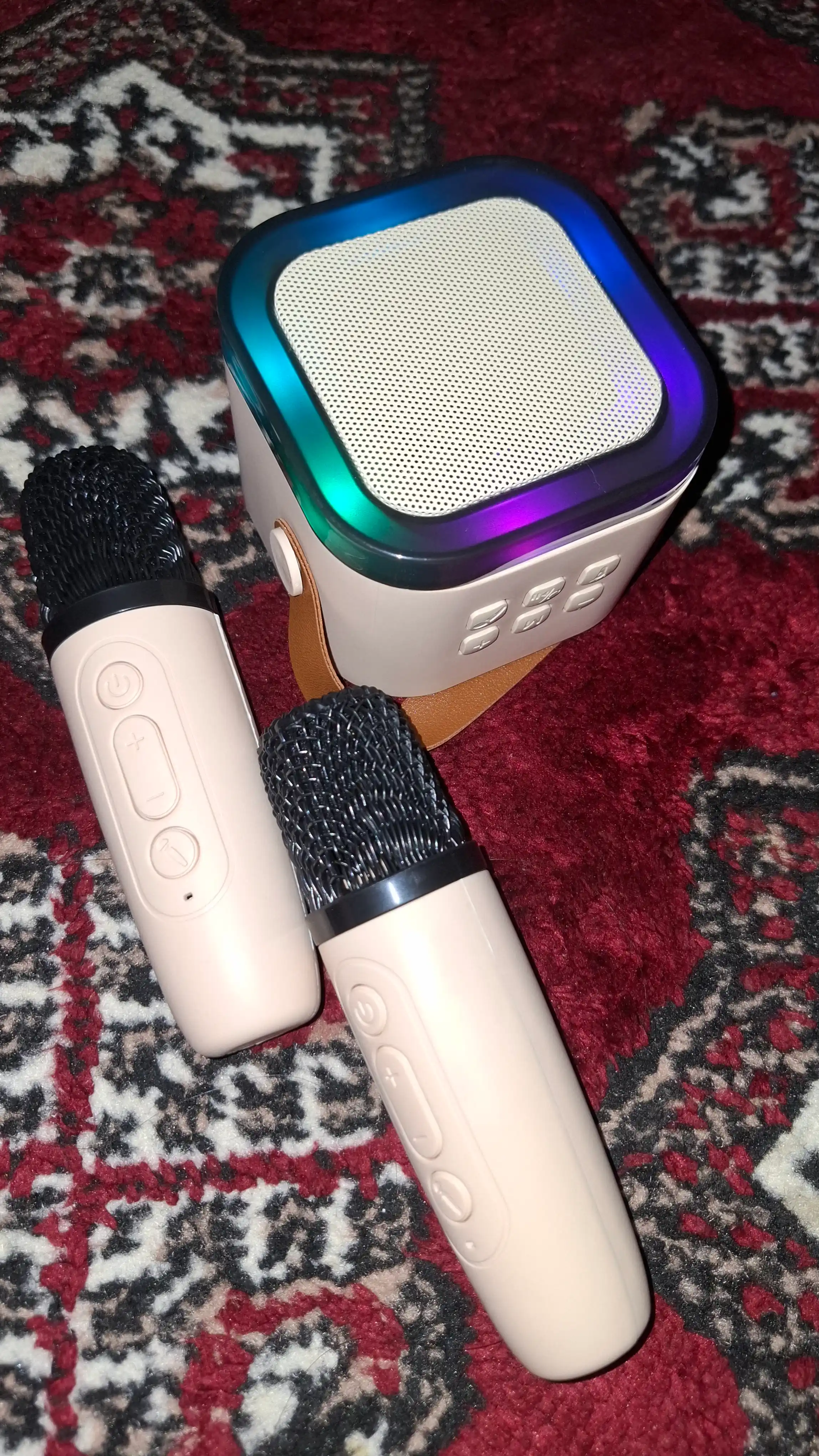 Karaoke uchun 2 ta mikrofonli portativ Bluetooth kalonka K12, karnay, RGB
