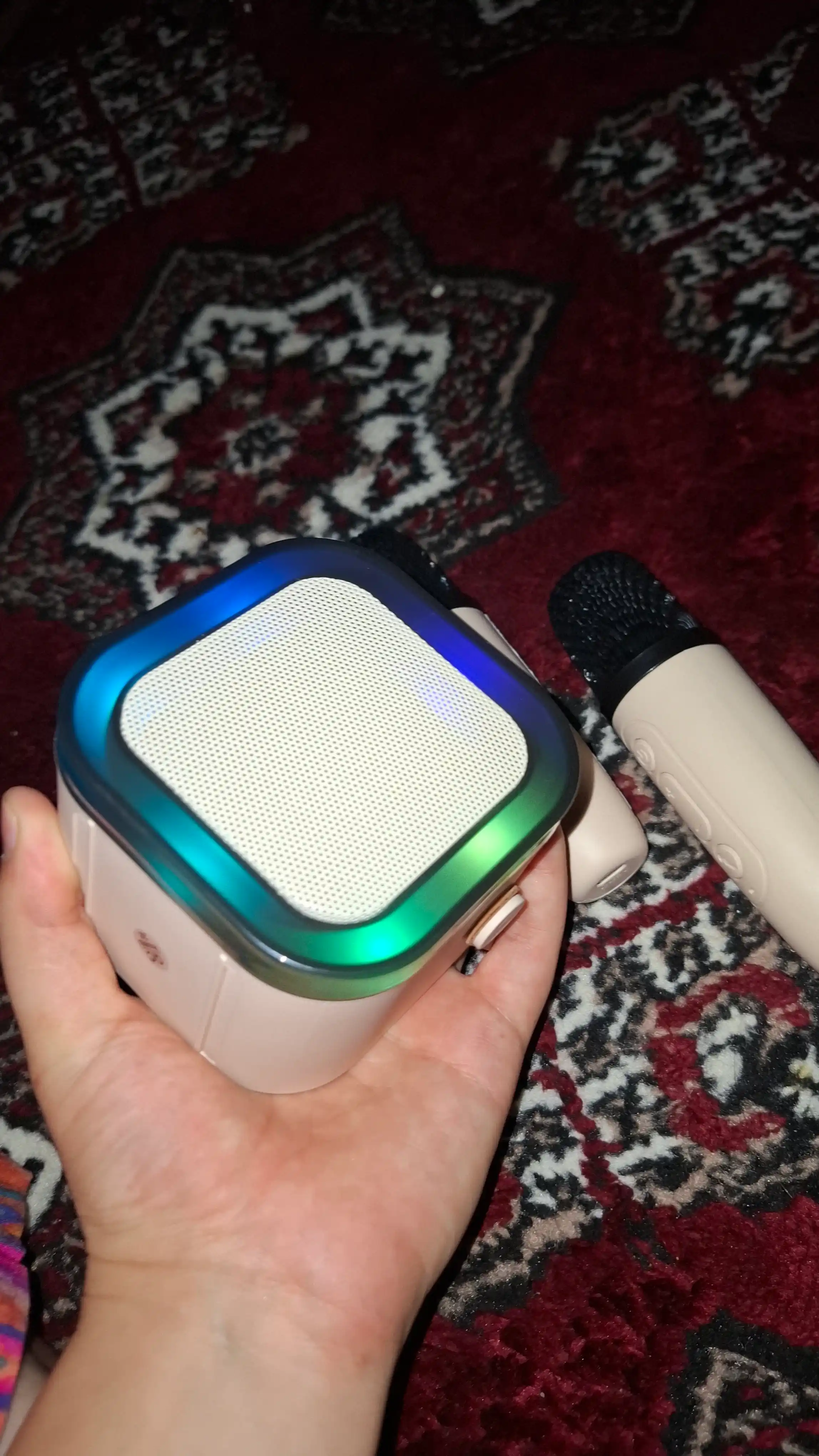 Karaoke uchun 2 ta mikrofonli portativ Bluetooth kalonka K12, karnay, RGB