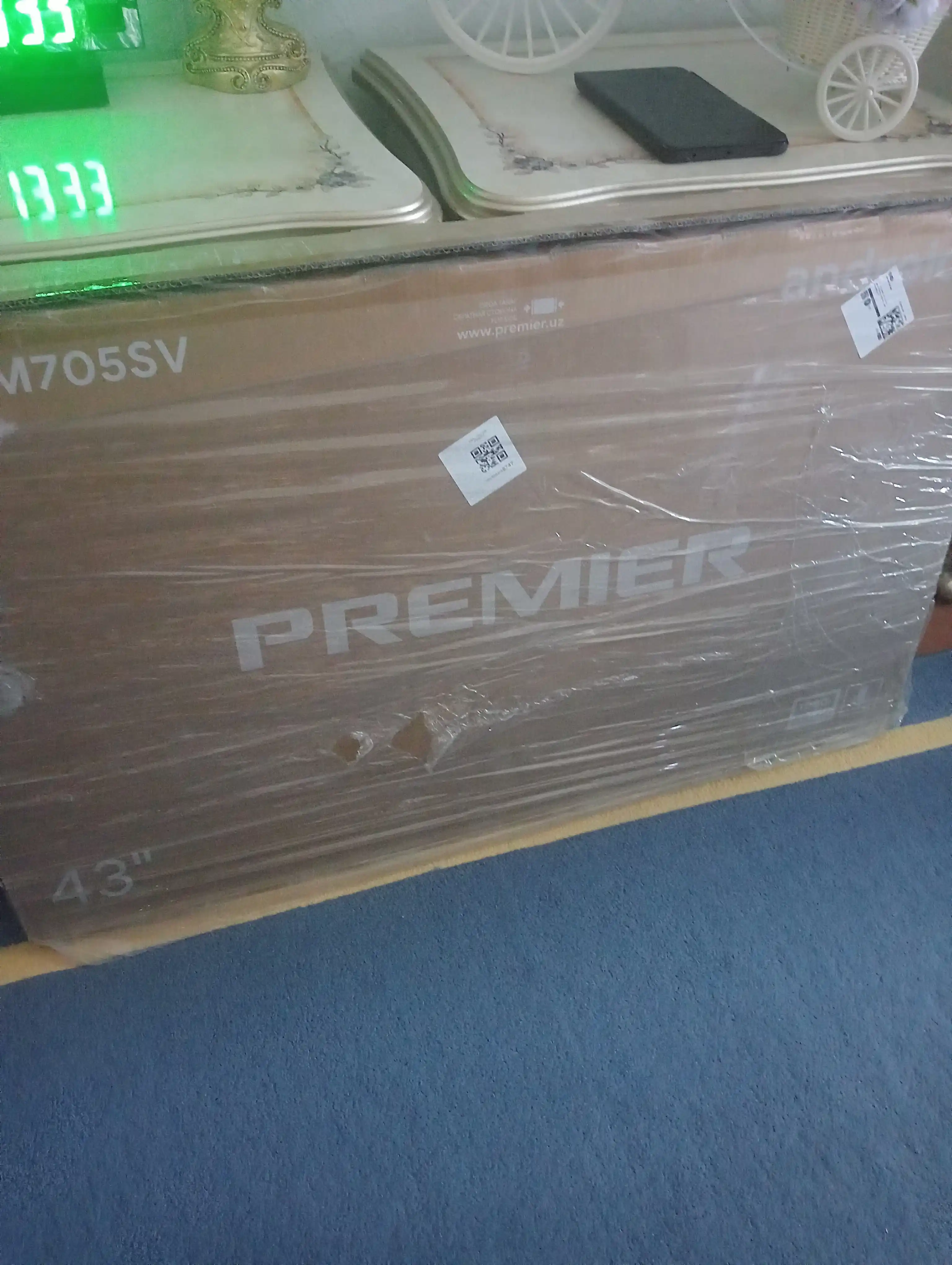 Телевизор PREMIER PRM705SV, 43", Smart TV, Full HD, 1920x1080