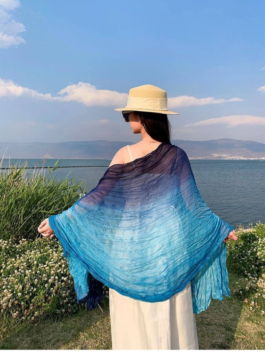 Ayollar uchun viskoza sharfi 180×90 sm, g‘ijimlangan krep, gradient (ombre)