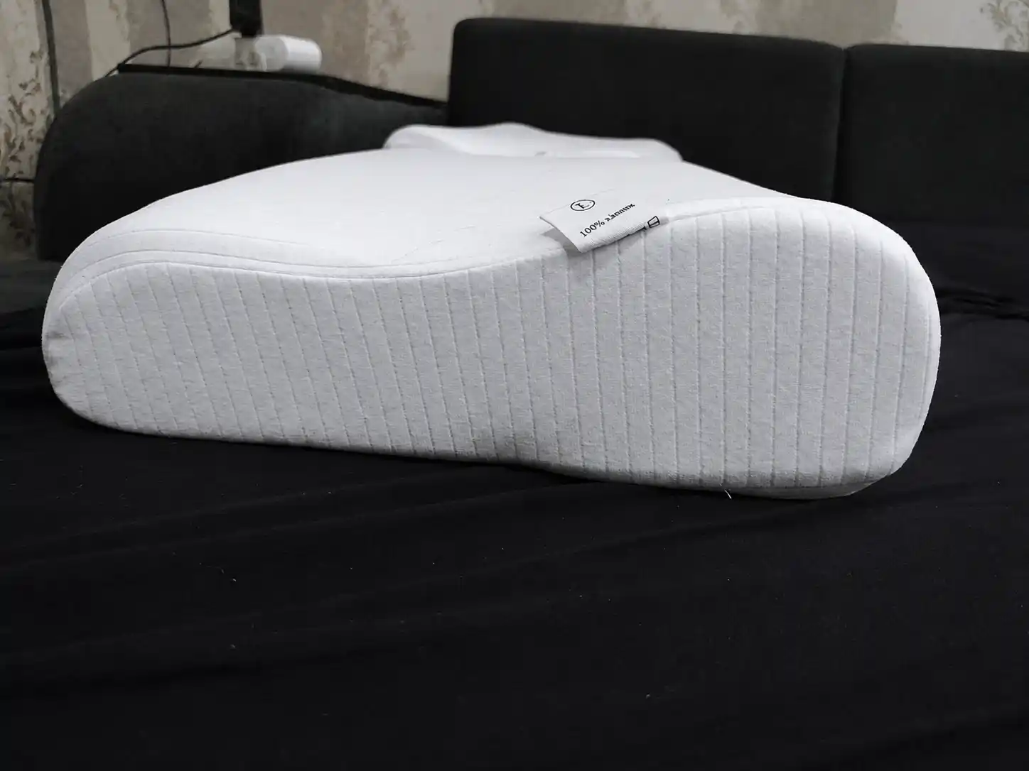 Yostiq ortopedik AIKO Memory, xotira effekti, podushka anatomik, padushka uxlash uchun