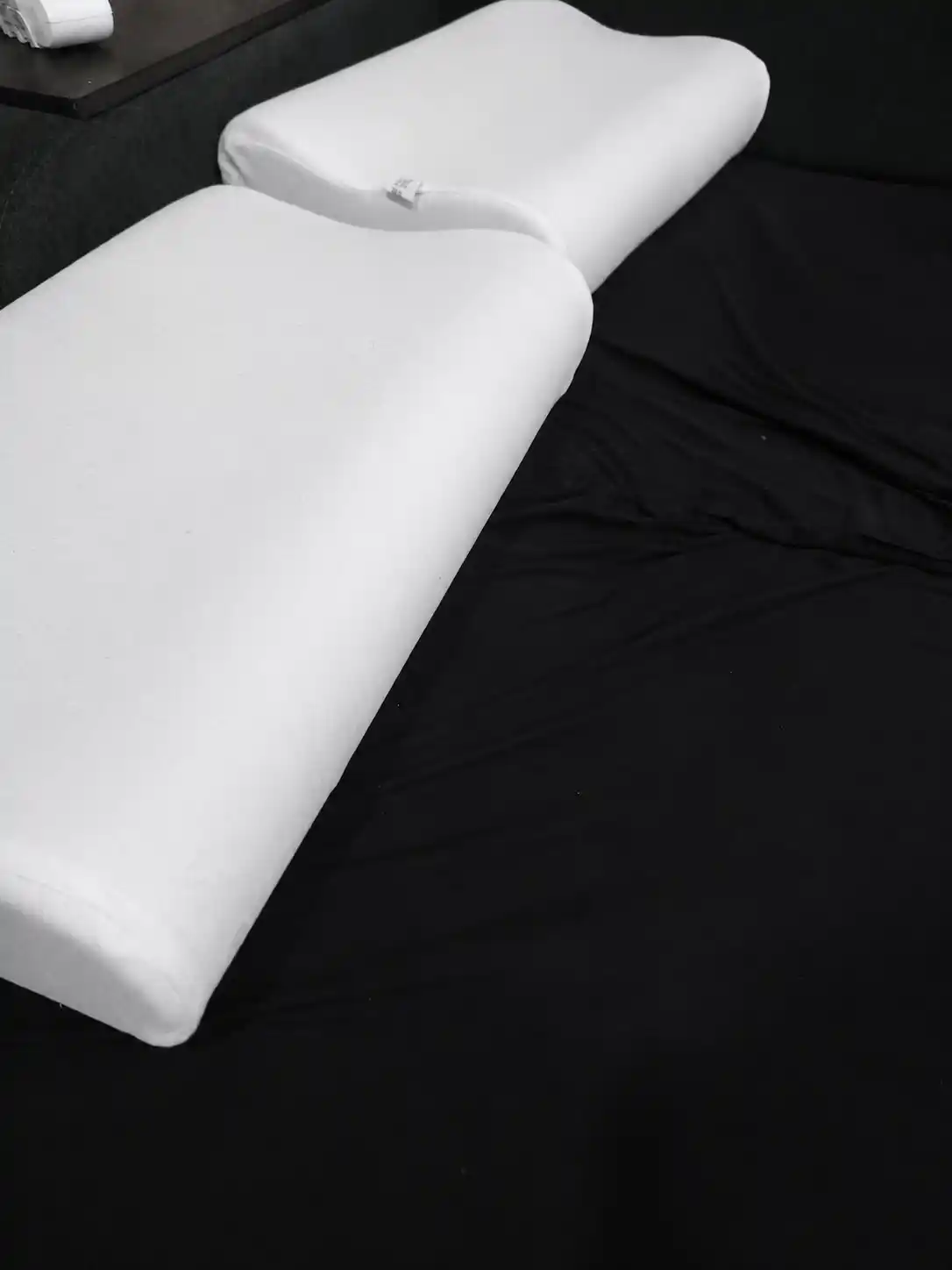 Yostiq ortopedik AIKO Memory, xotira effekti, podushka anatomik, padushka uxlash uchun