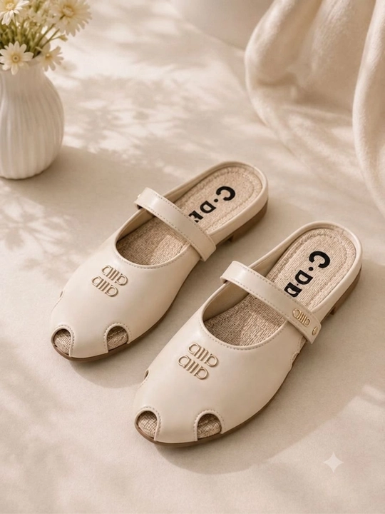 Ayollar oyoq kiyimi, kuzgi sandal, shippak, sabo - 