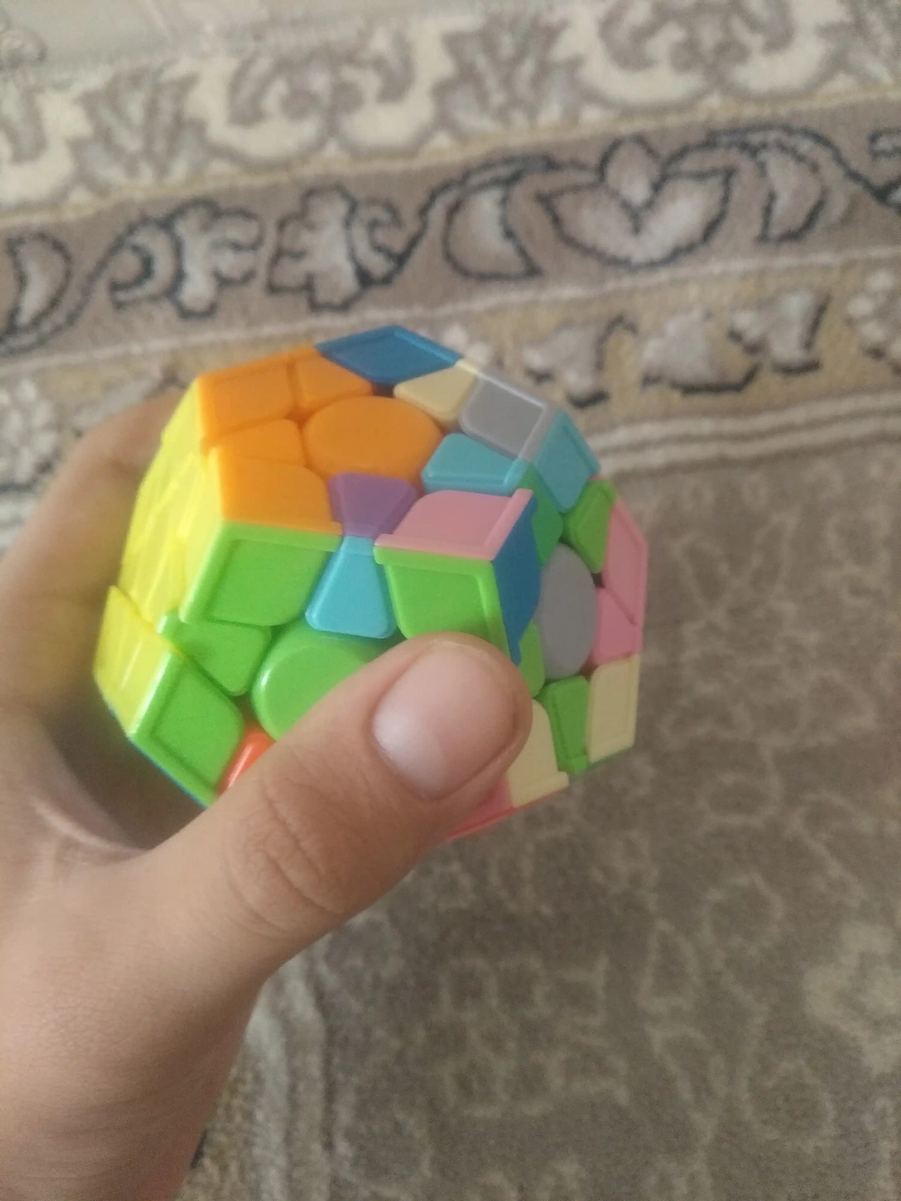 "Megamix" kubik rubik boshqotirmasi - rivojlantiruvchi,stressga qarshi o‘yinchoq