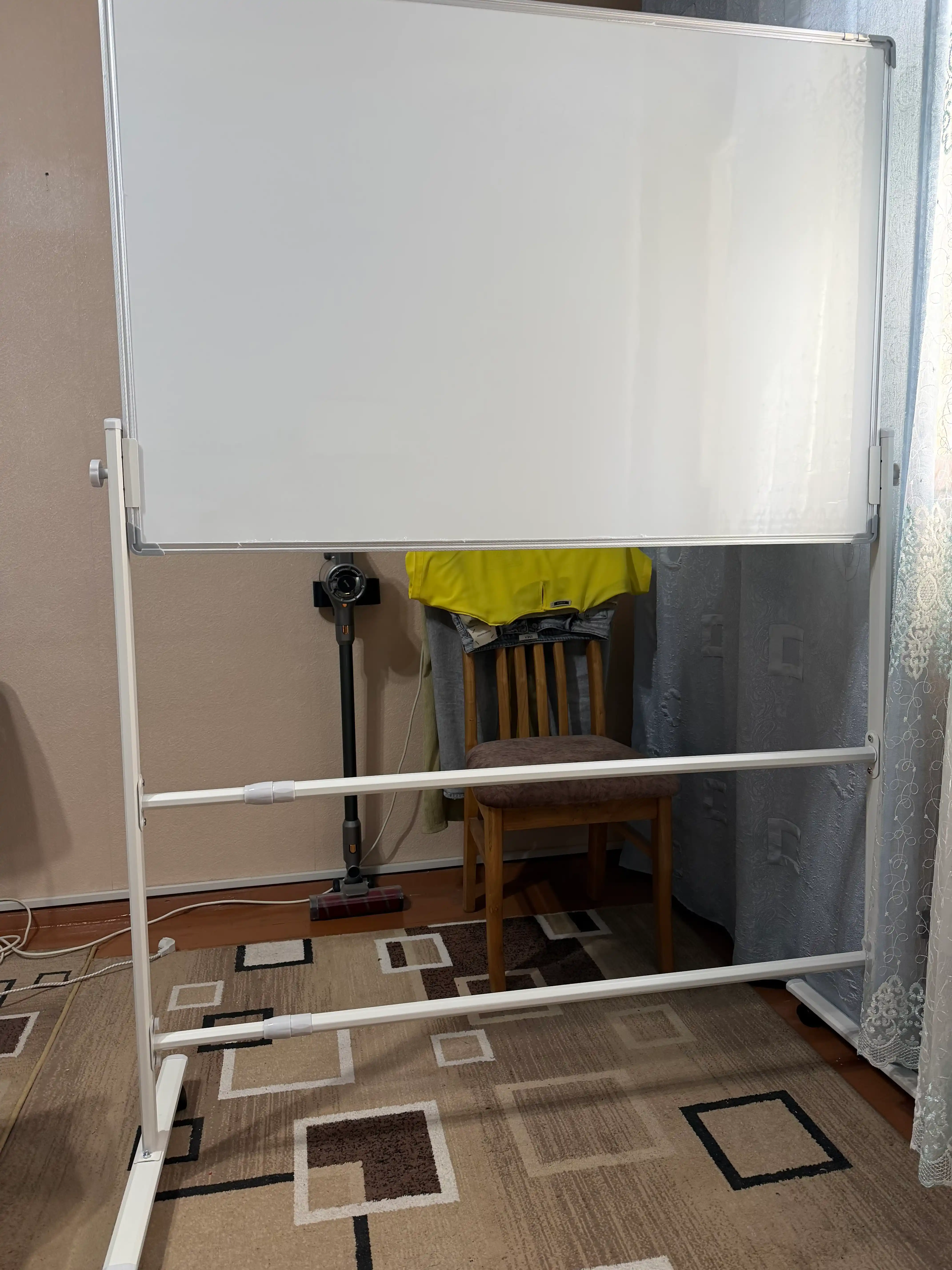 Doska 80*120 rolikli oyoqlari bilan