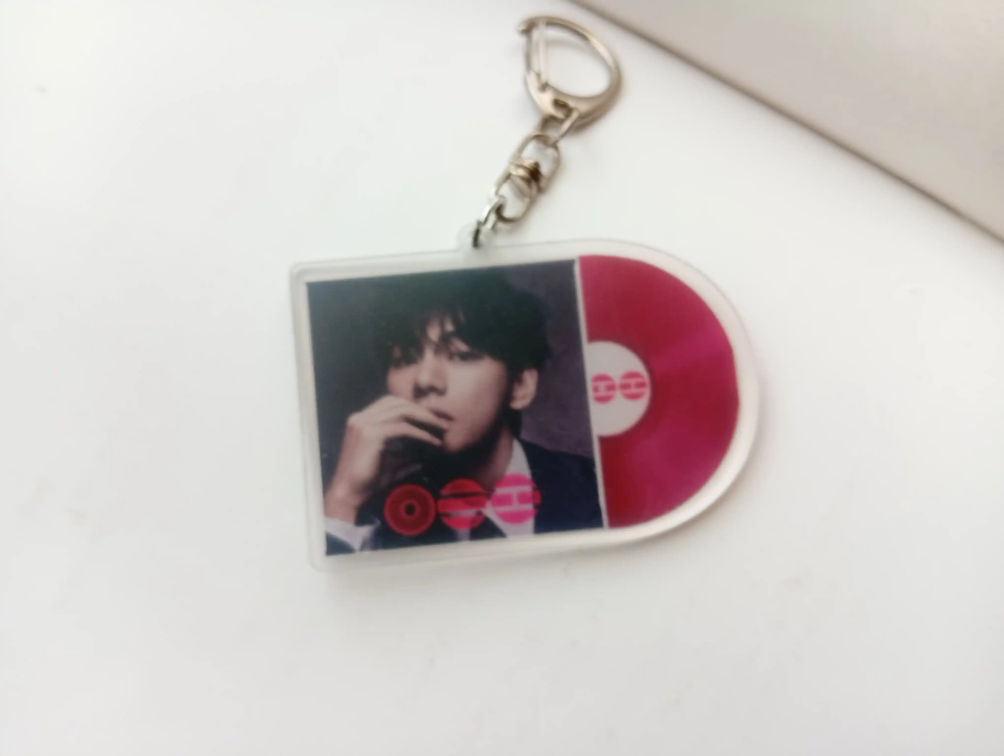 Brelok BTS Proof k-pop, sumka va kalitlar uchun akril zanjir-taqinchoq ARMY
