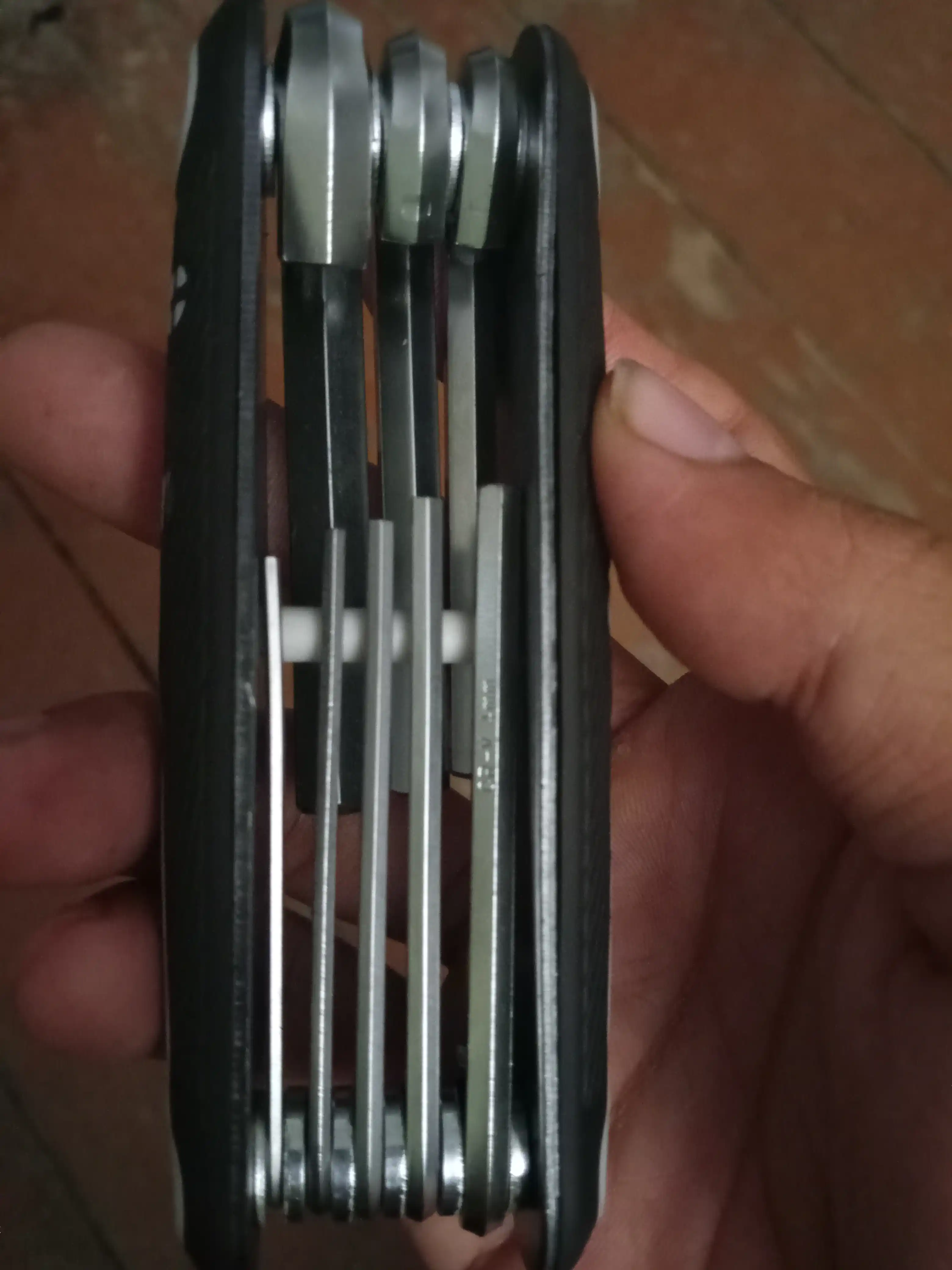 Universal buklanadigan kalitlar to‘plami: Hex / Torx - 8 dona HYUNDAI