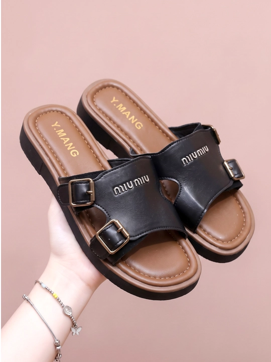 Ayollar shippaklari, MIU MIU