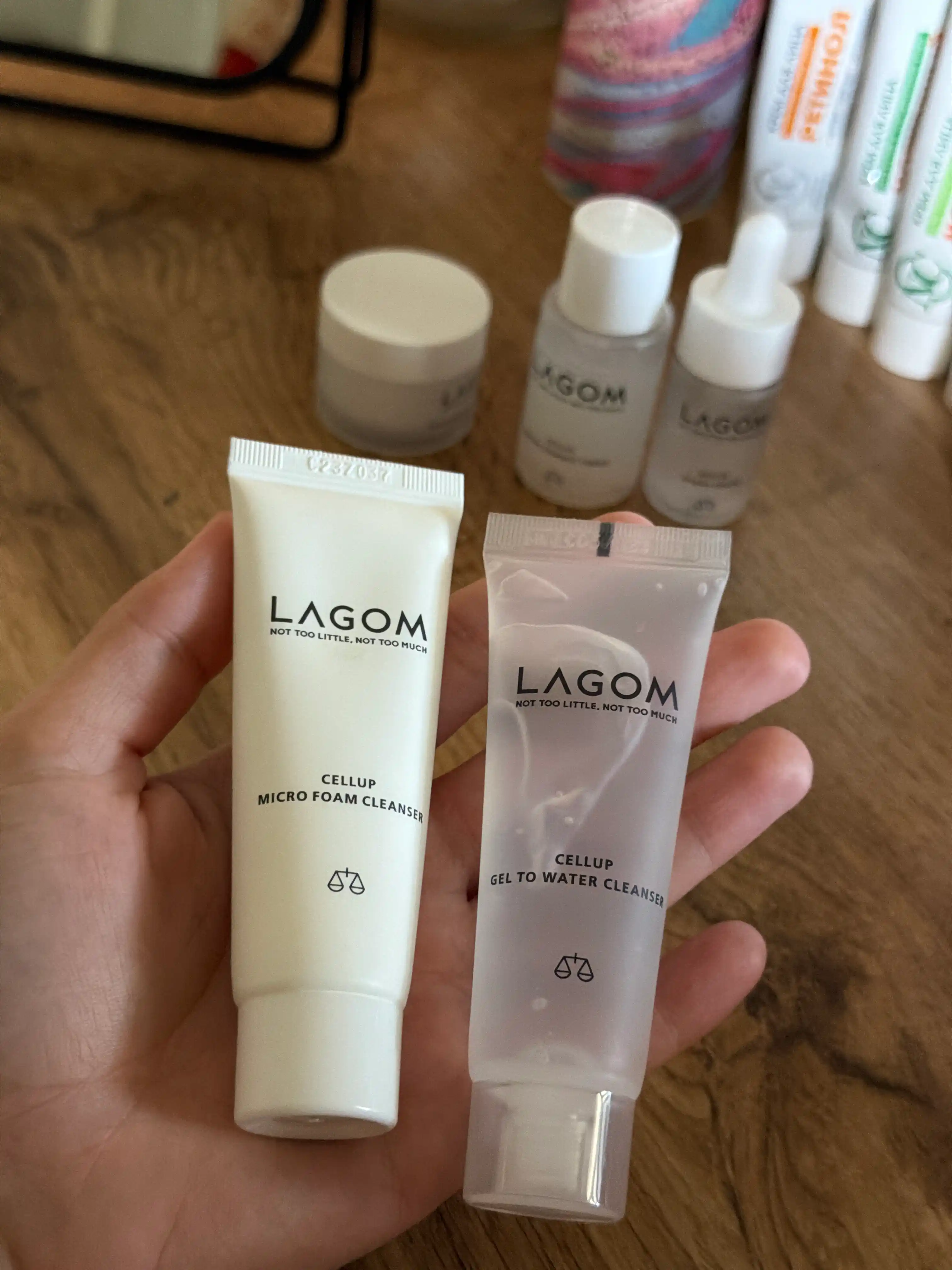 LAGOM TRAVEL KIT 5 в 1 набор средств с косметичкой, пенка, гель, тонер, сыворотка, крем