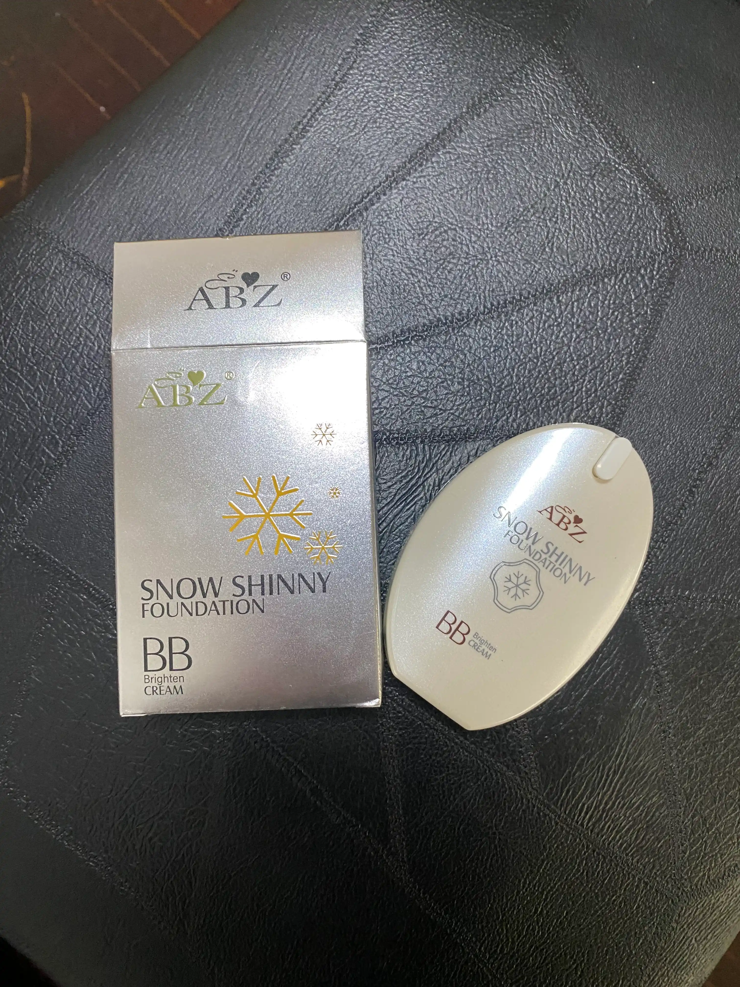 Tonal BB krem ABZ Snow Shinny Foundation, 40 ml, terini tekkislovchi