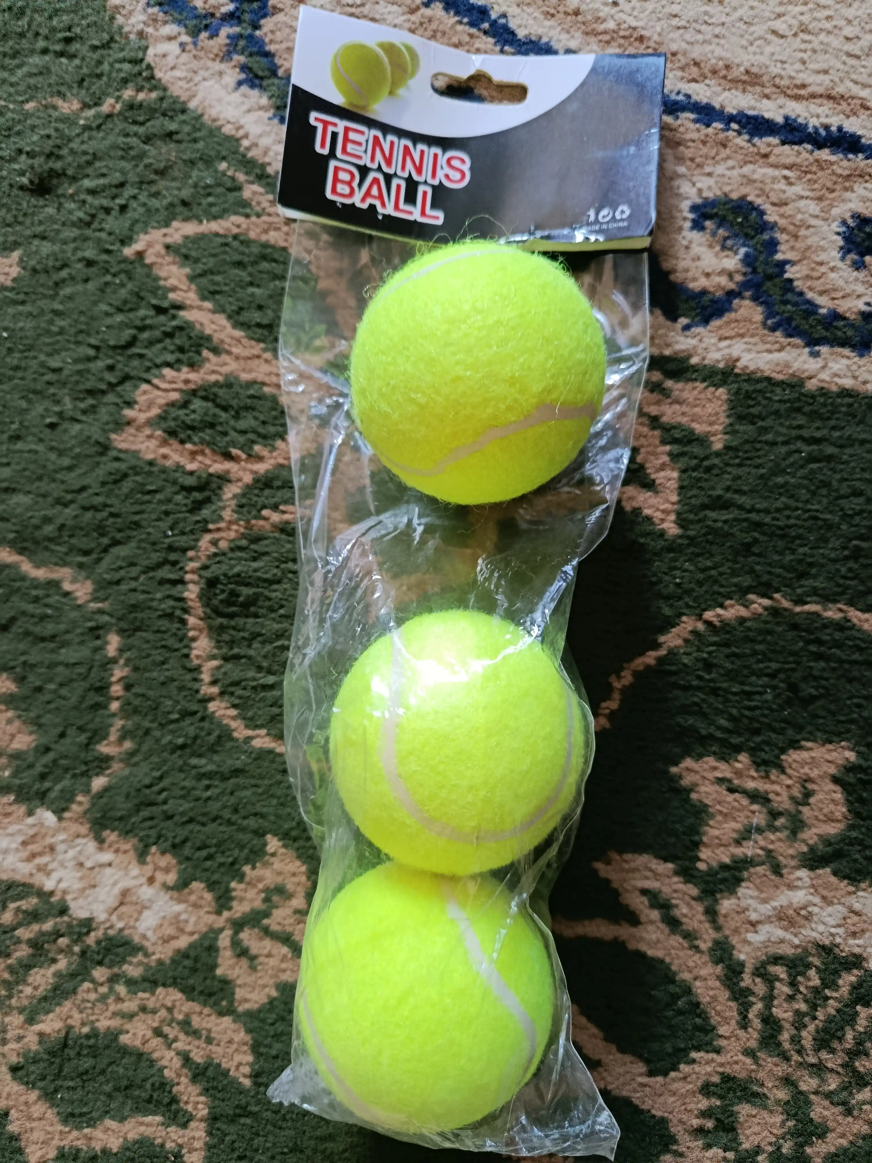 Tennis to‘plari 3 dona, yorqin sariq, sport va o‘yin uchun