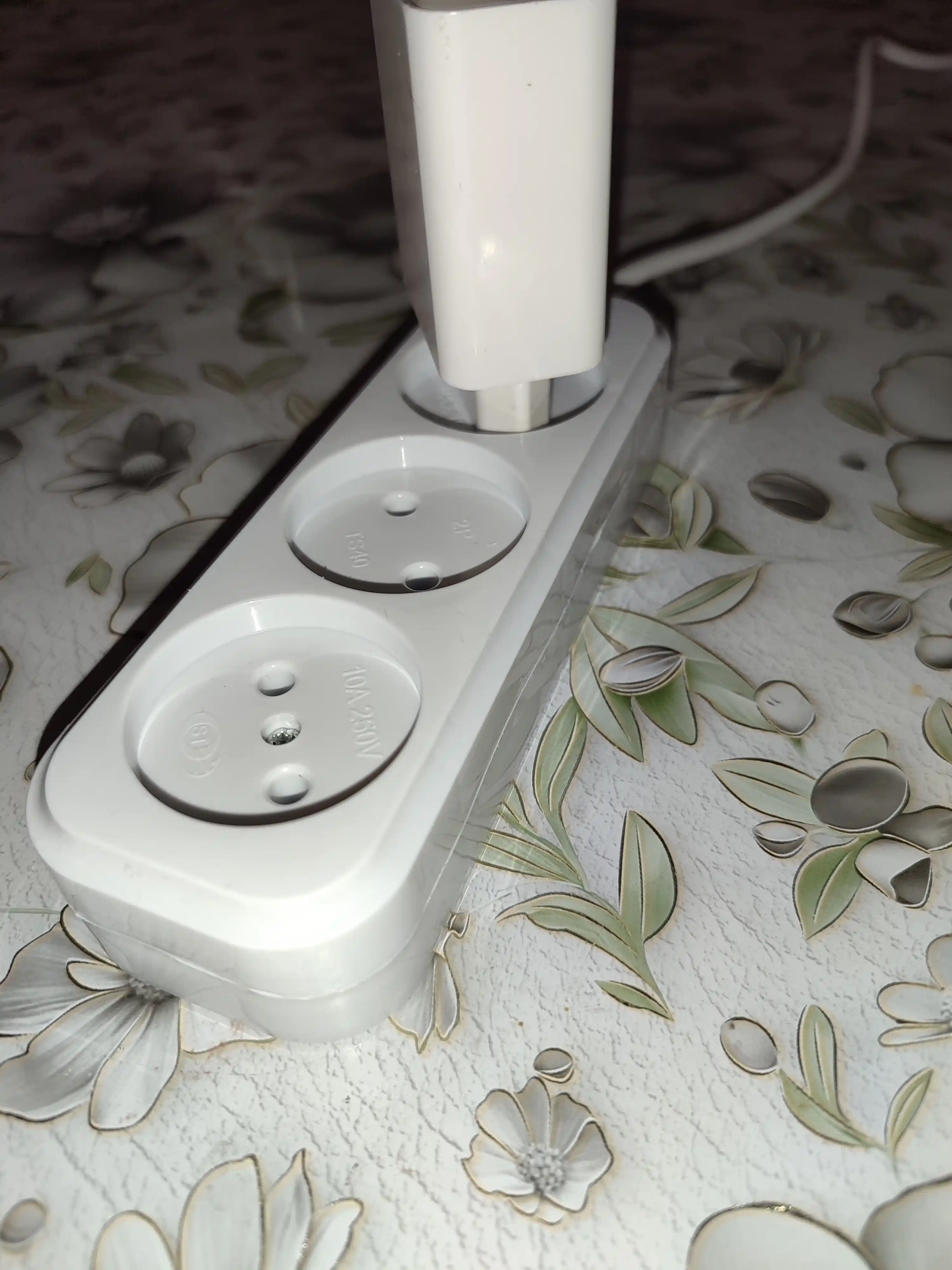 Universal elektr uzaytirgich, 3 ta rozetka, 3, 5, 8 metr