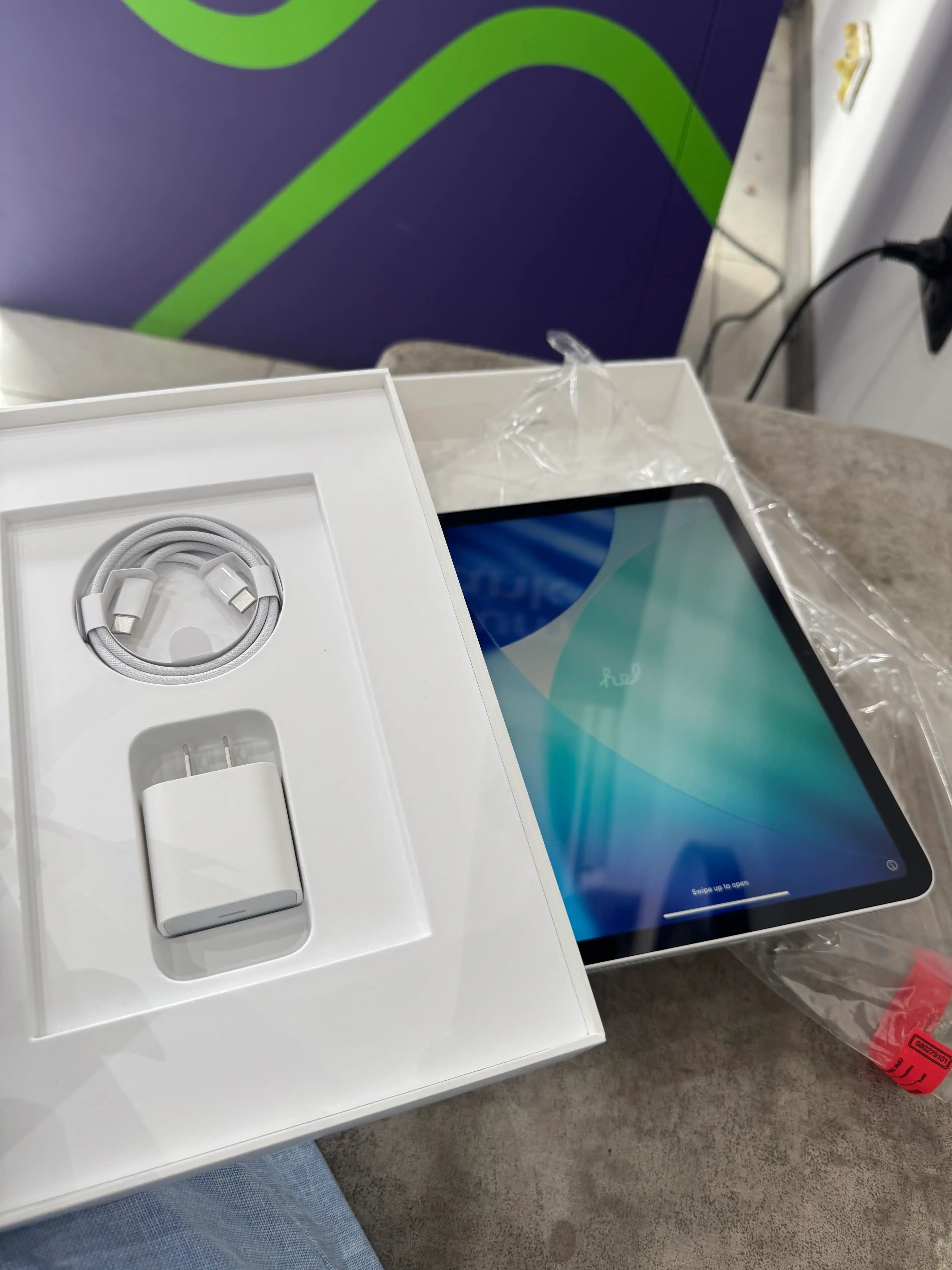 Planshet Apple iPad 11 A16, 11 dyuymli, 128 GB, Wi-Fi 6, 12 MP, 4K video, USB-C, Touch ID