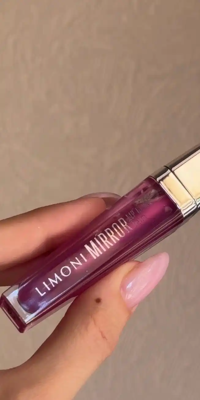 LIMONI Lab uchun yaltiroq-balzam "Mirror Lip Gloss Balm"