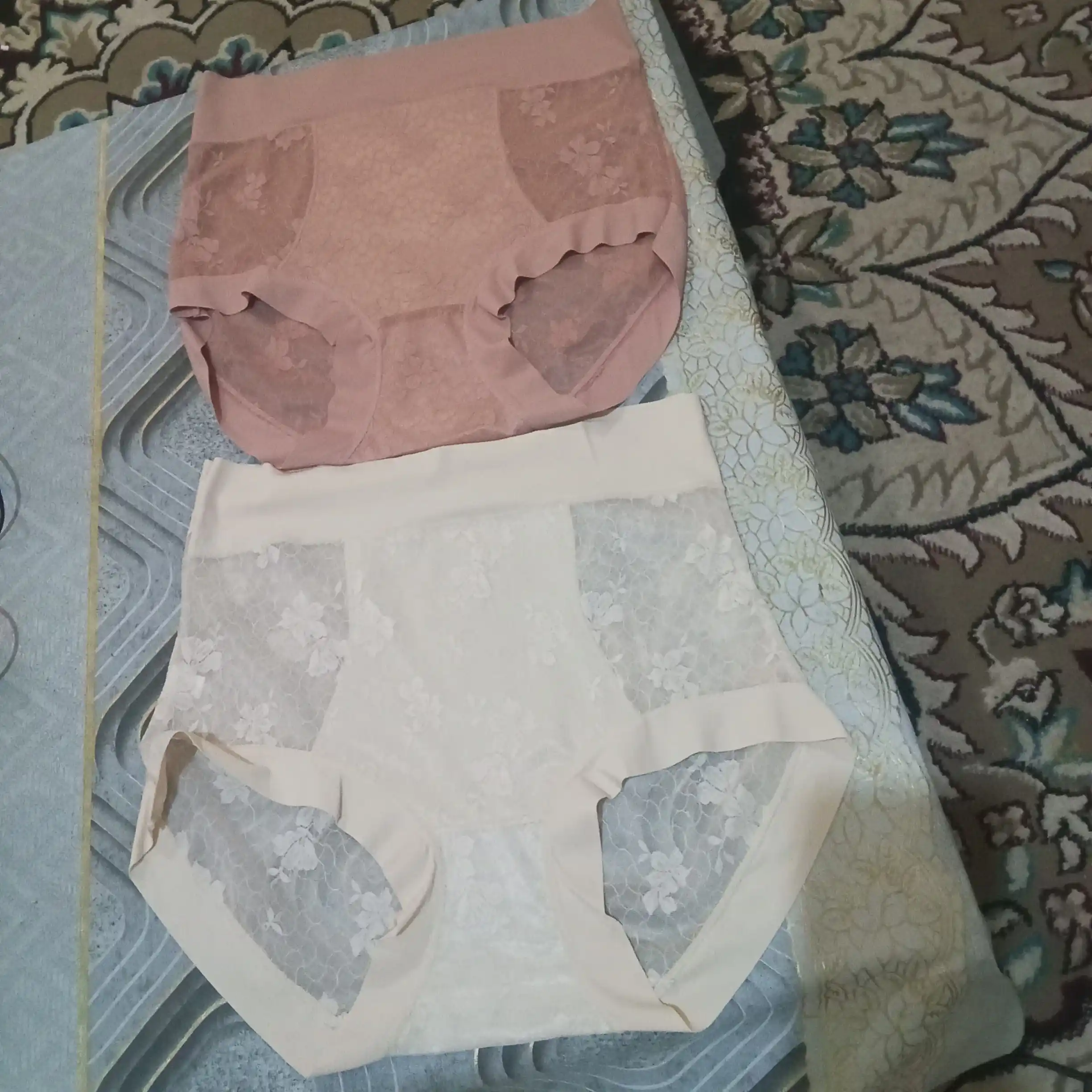 Ayollar trusiklari, ayollar va qizlar uchun trusiklar, 2 dona