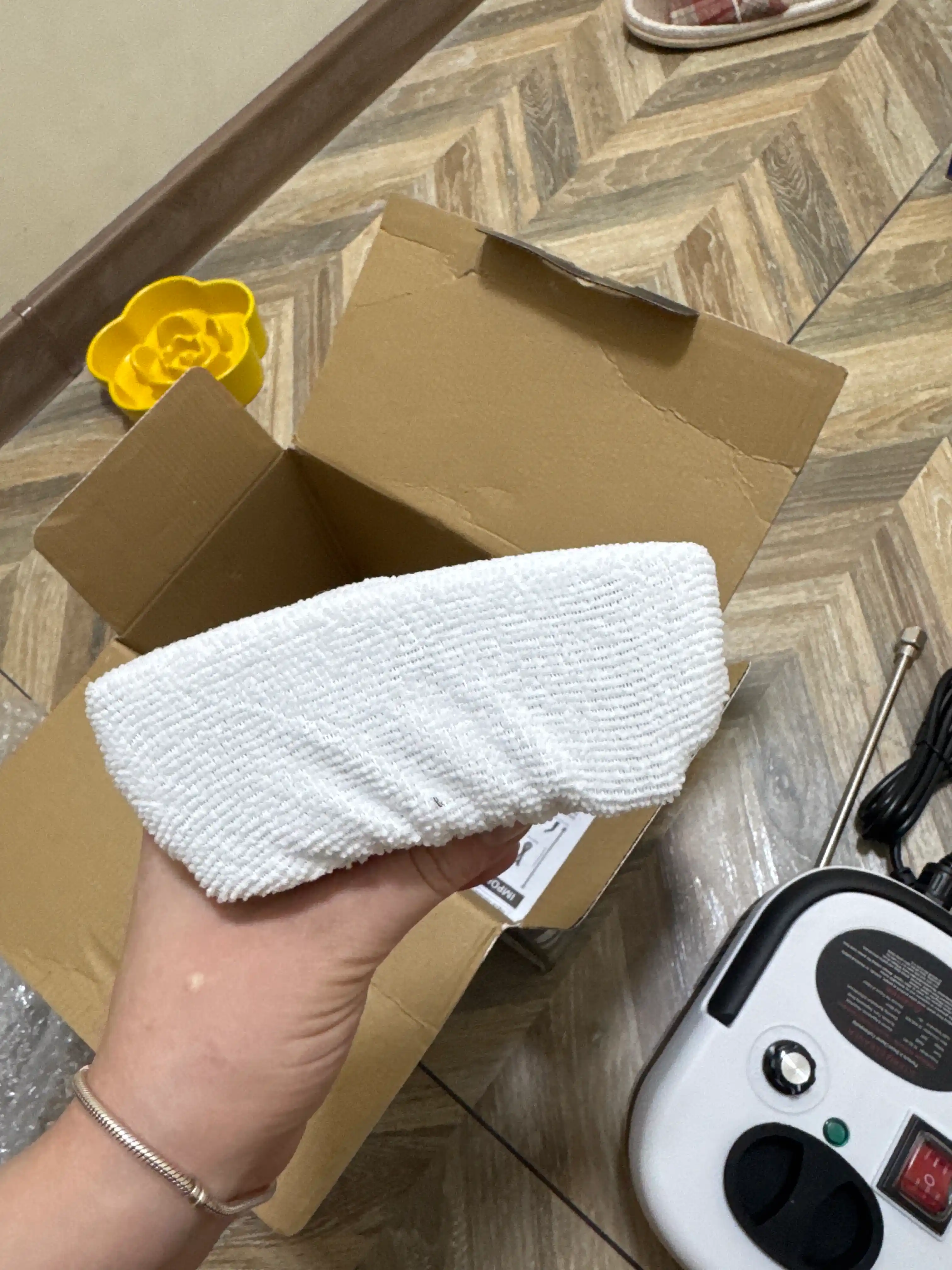 Bug' tozalagich 2500W – yog' va kirlarni ketkazuvchi bug‘li uy tozalash qurilmasi