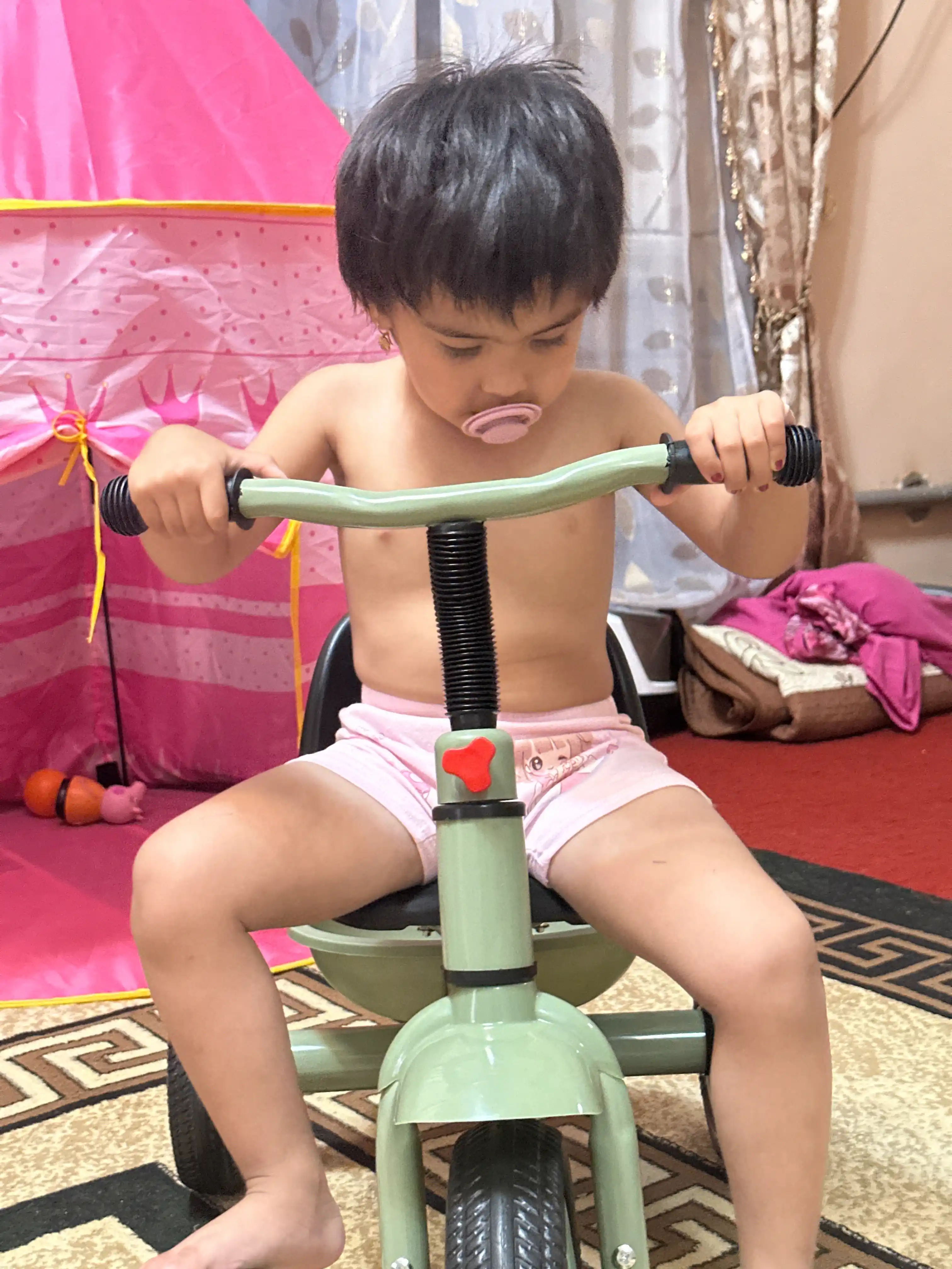 Bolalar uch g‘ildirakli velosiped