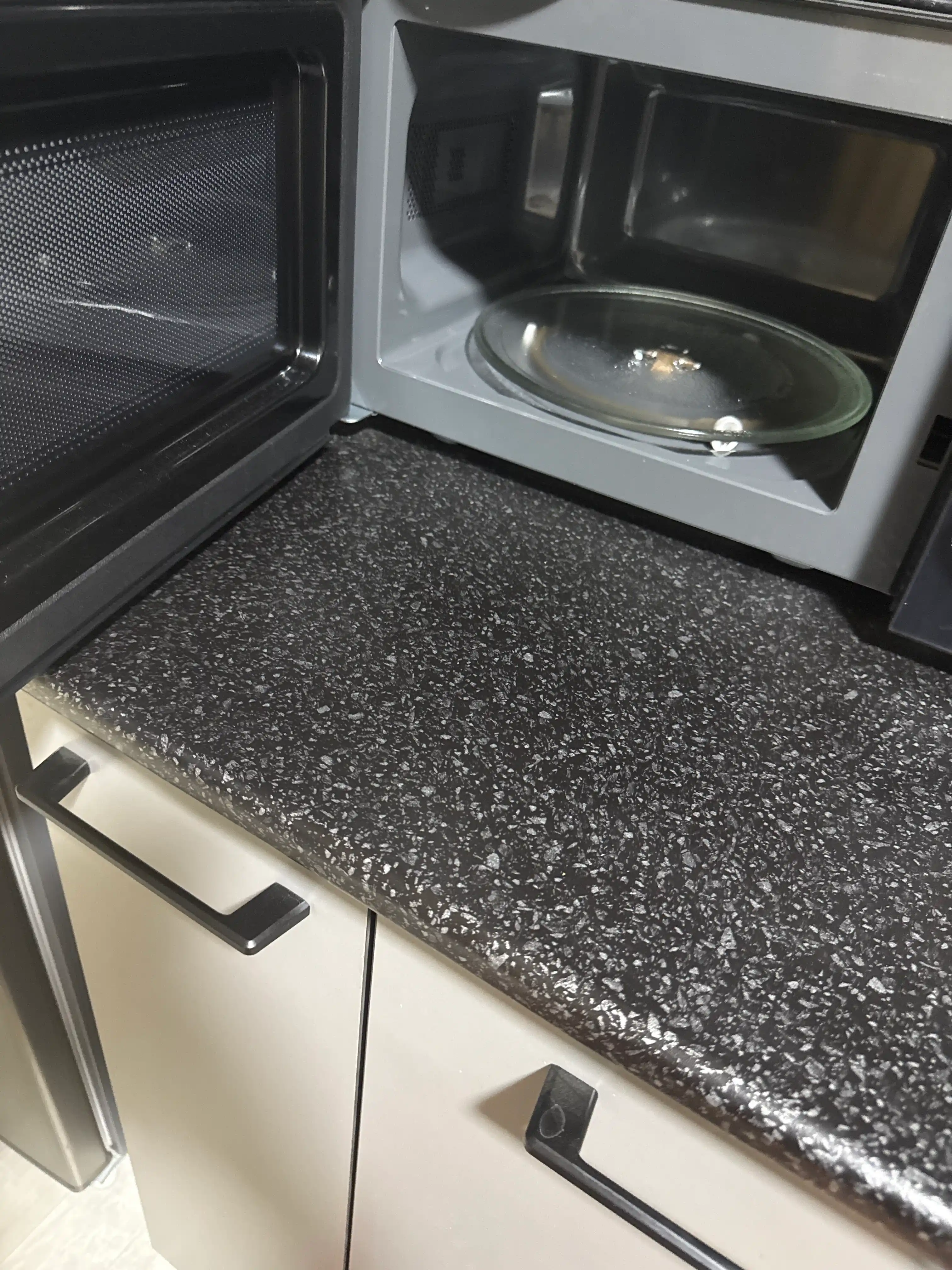 Mikroto'lqinli pech MM20S01, 20 litr