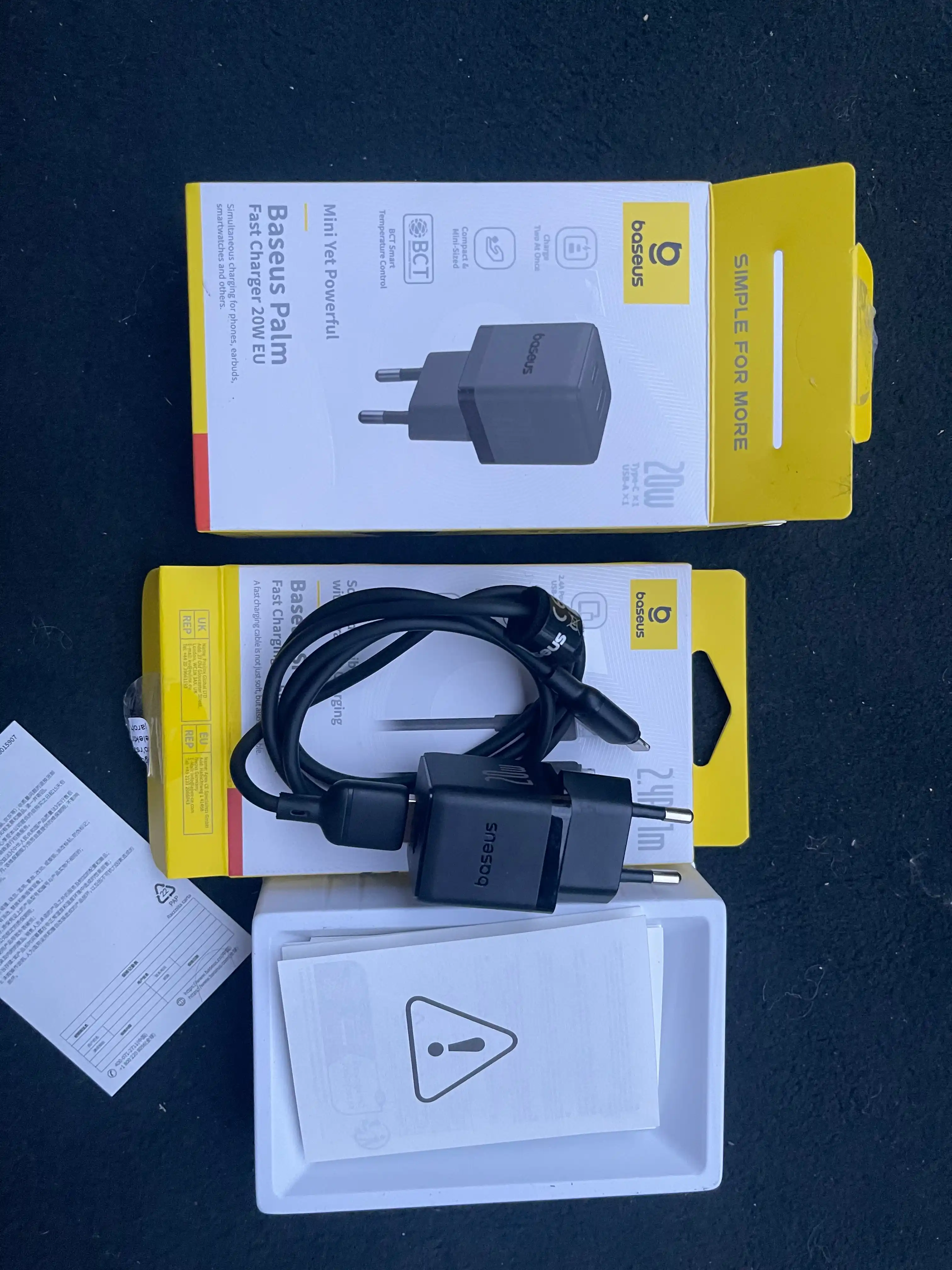 Universal zaryadlash qurilmasi Baseus Palm Fast Charger C+U, 20 Vt zaryadchik